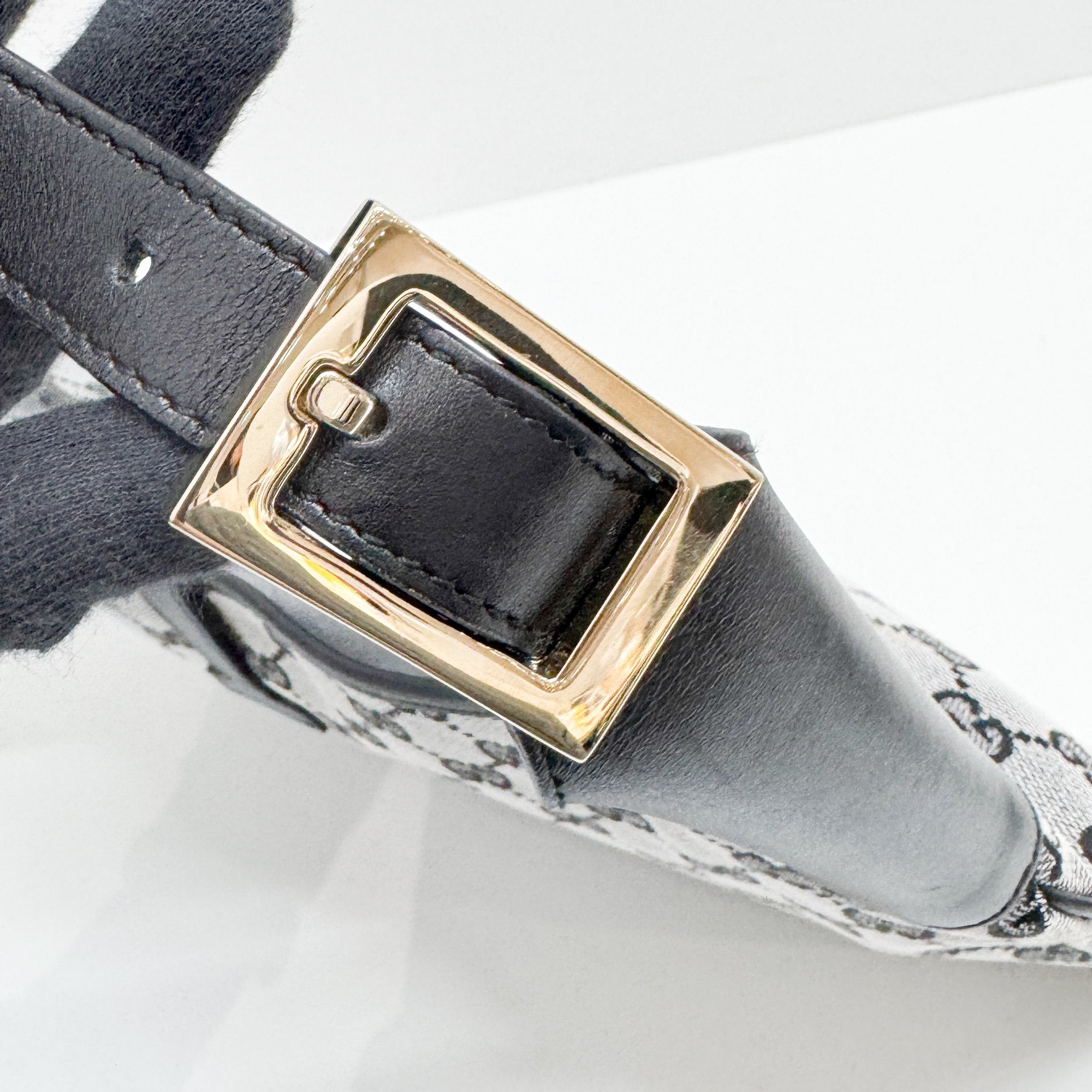 Jackie Grey GG Canvas Shoulder Bag