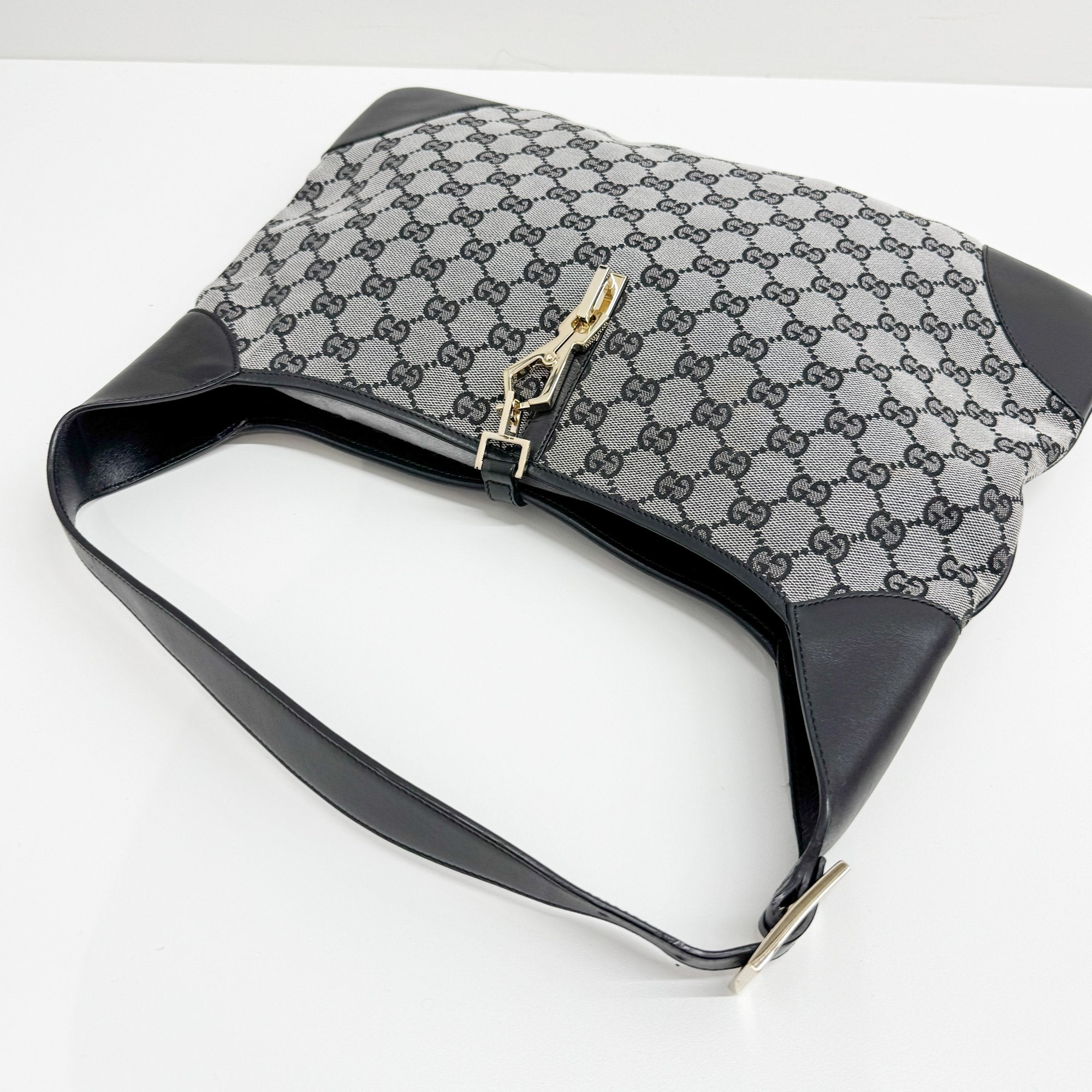 Jackie Grey GG Canvas Shoulder Bag