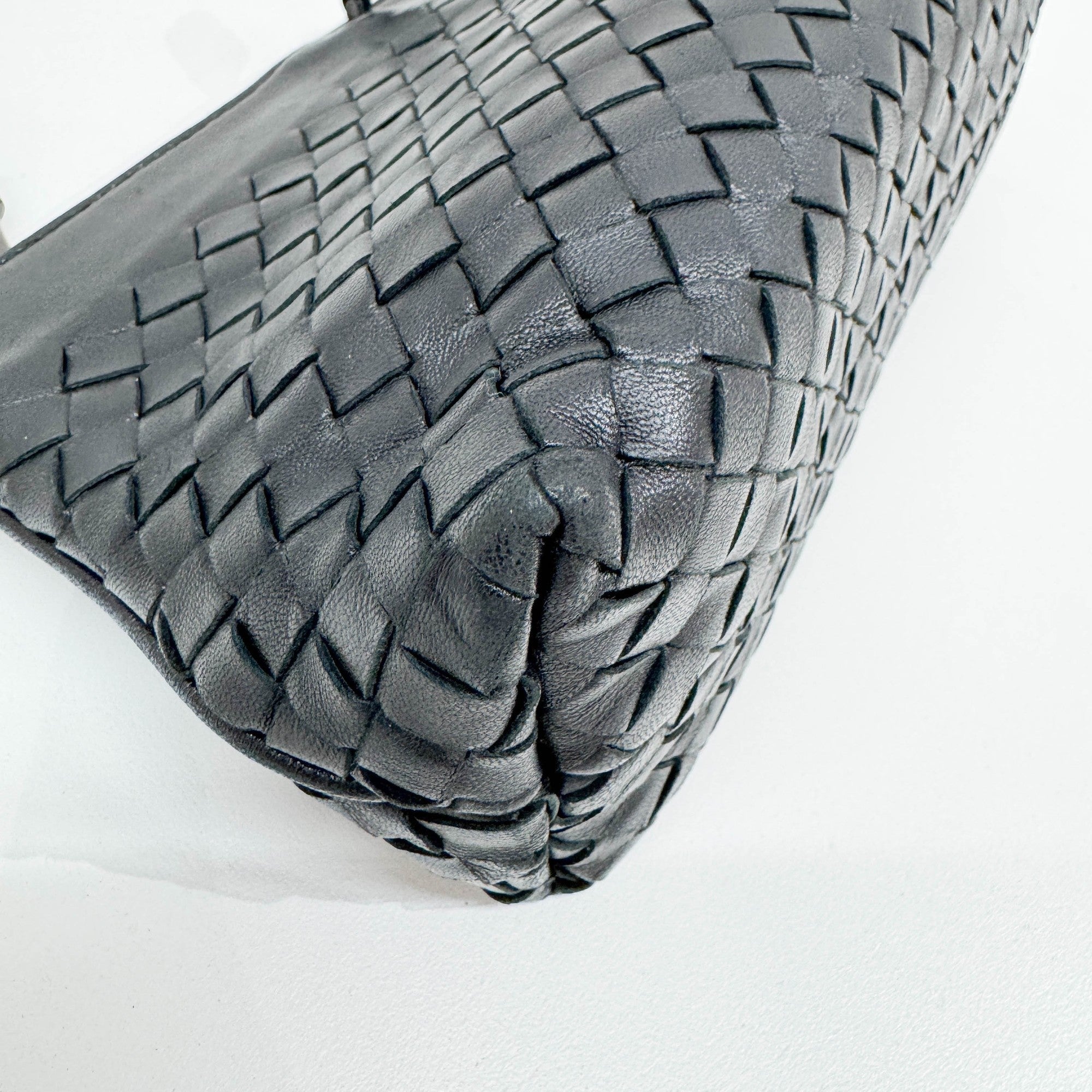 Intrecciato Black Leather Shoulder Bag