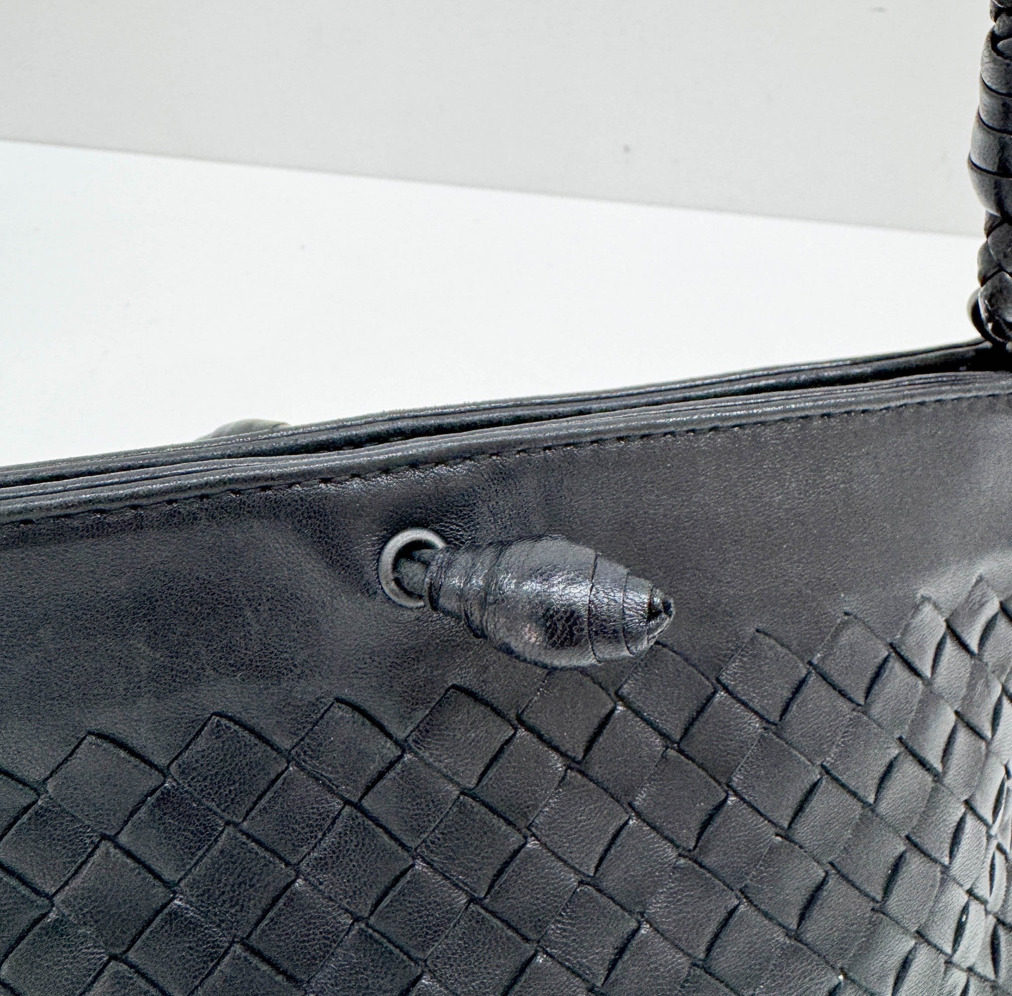 Intrecciato Black Leather Shoulder Bag