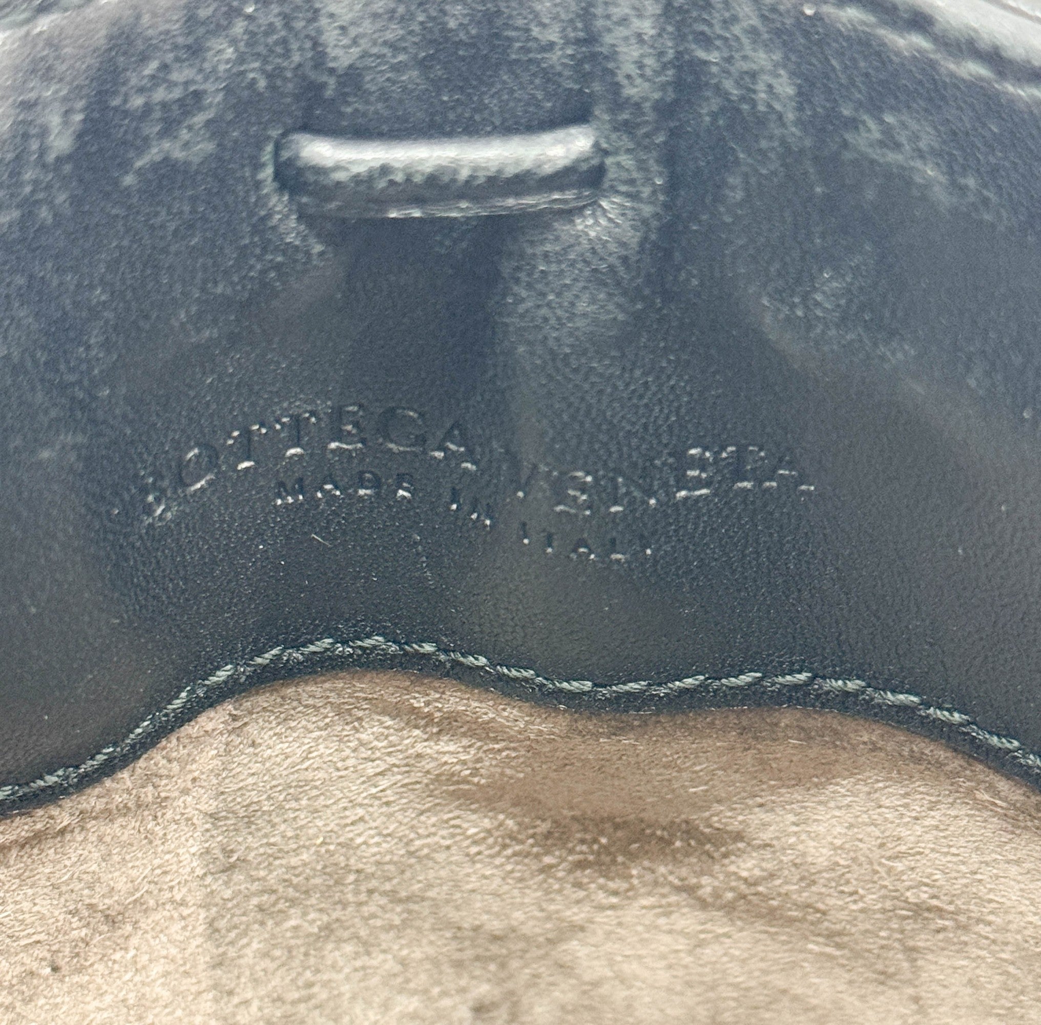 Intrecciato Black Leather Shoulder Bag