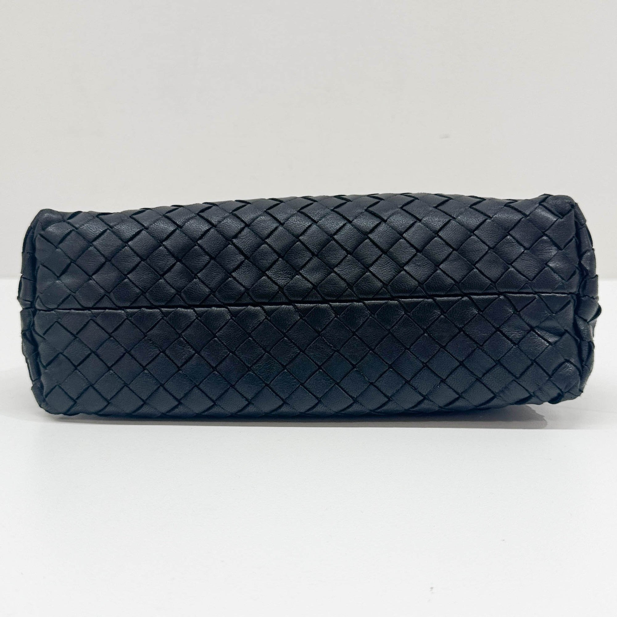 Intrecciato Black Leather Shoulder Bag