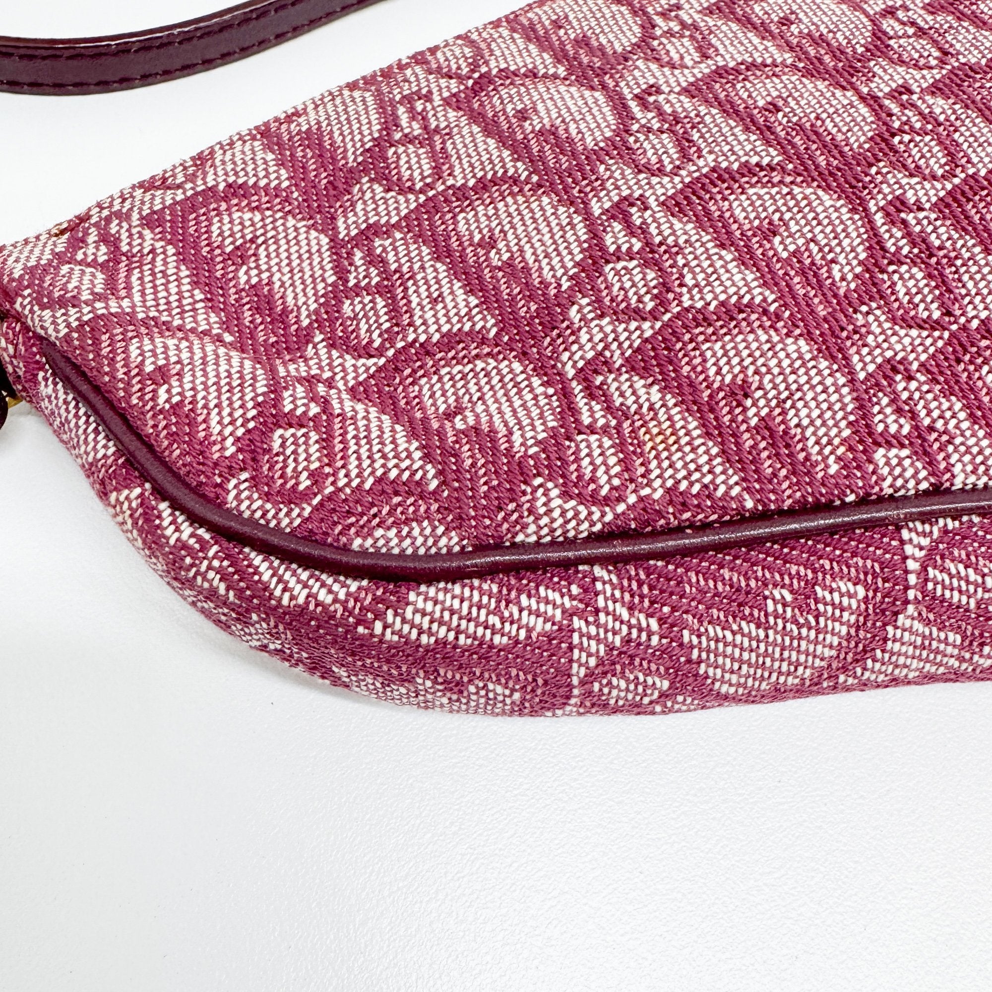 Saddle Red Trotter Canvas Shoulder Bag