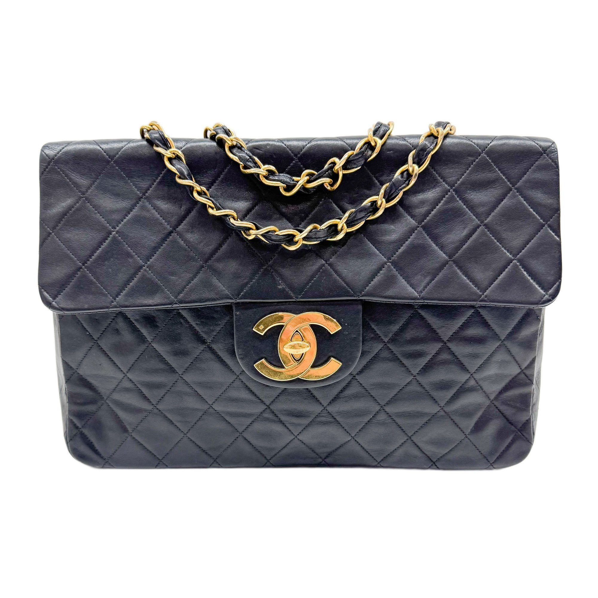 Maxi Classic Flap Black Leather Shoulder Bag