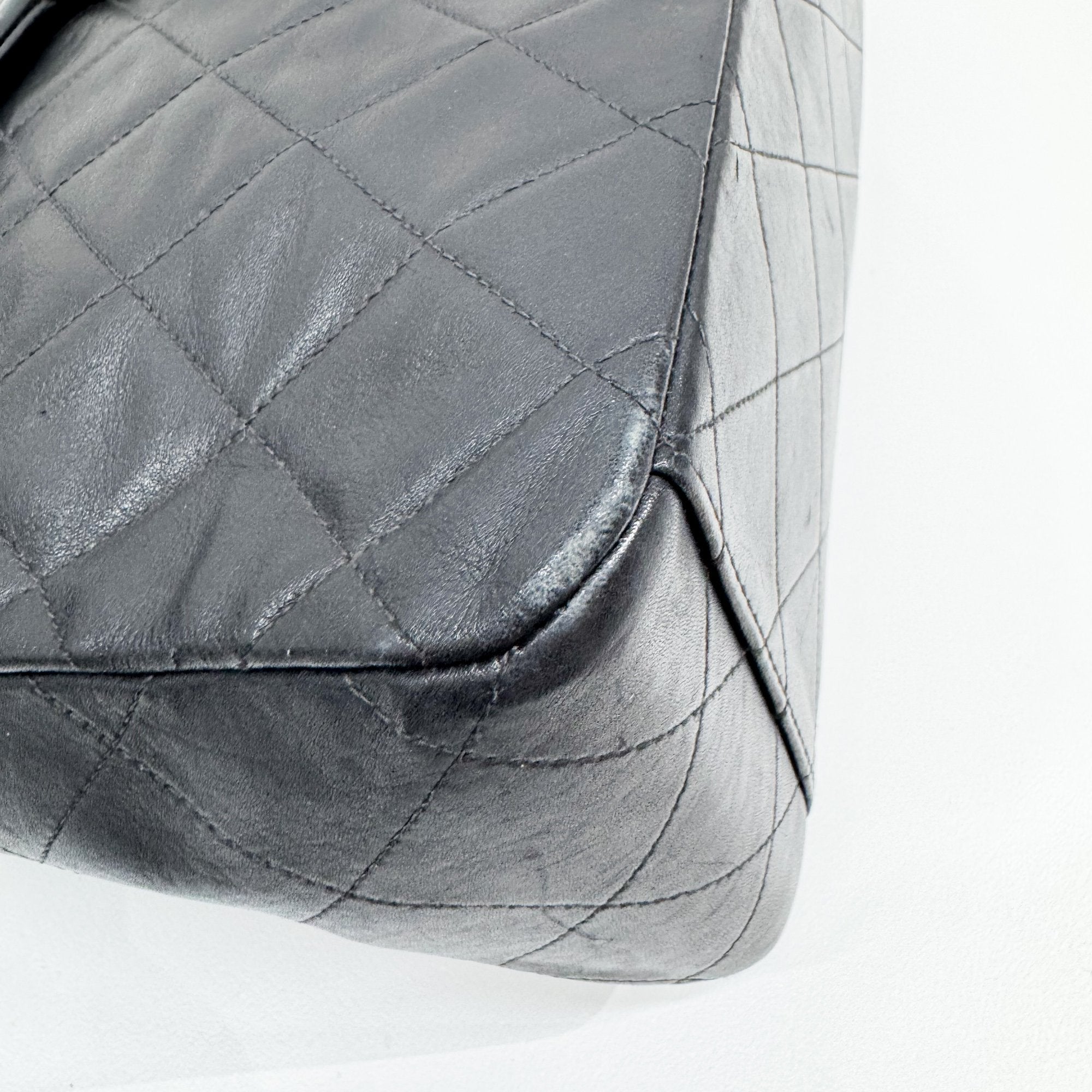 Maxi Classic Flap Black Leather Shoulder Bag