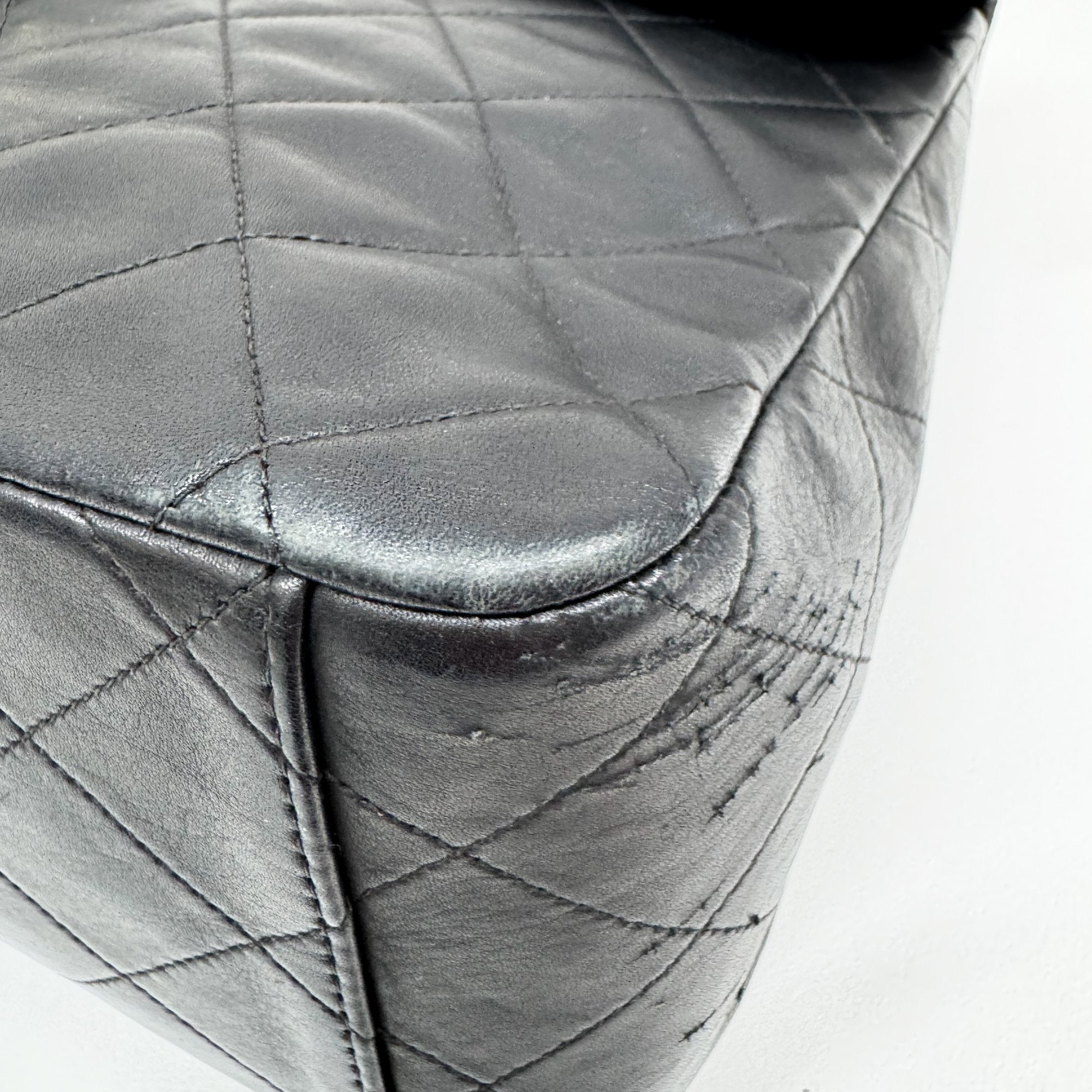 Maxi Classic Flap Black Leather Shoulder Bag