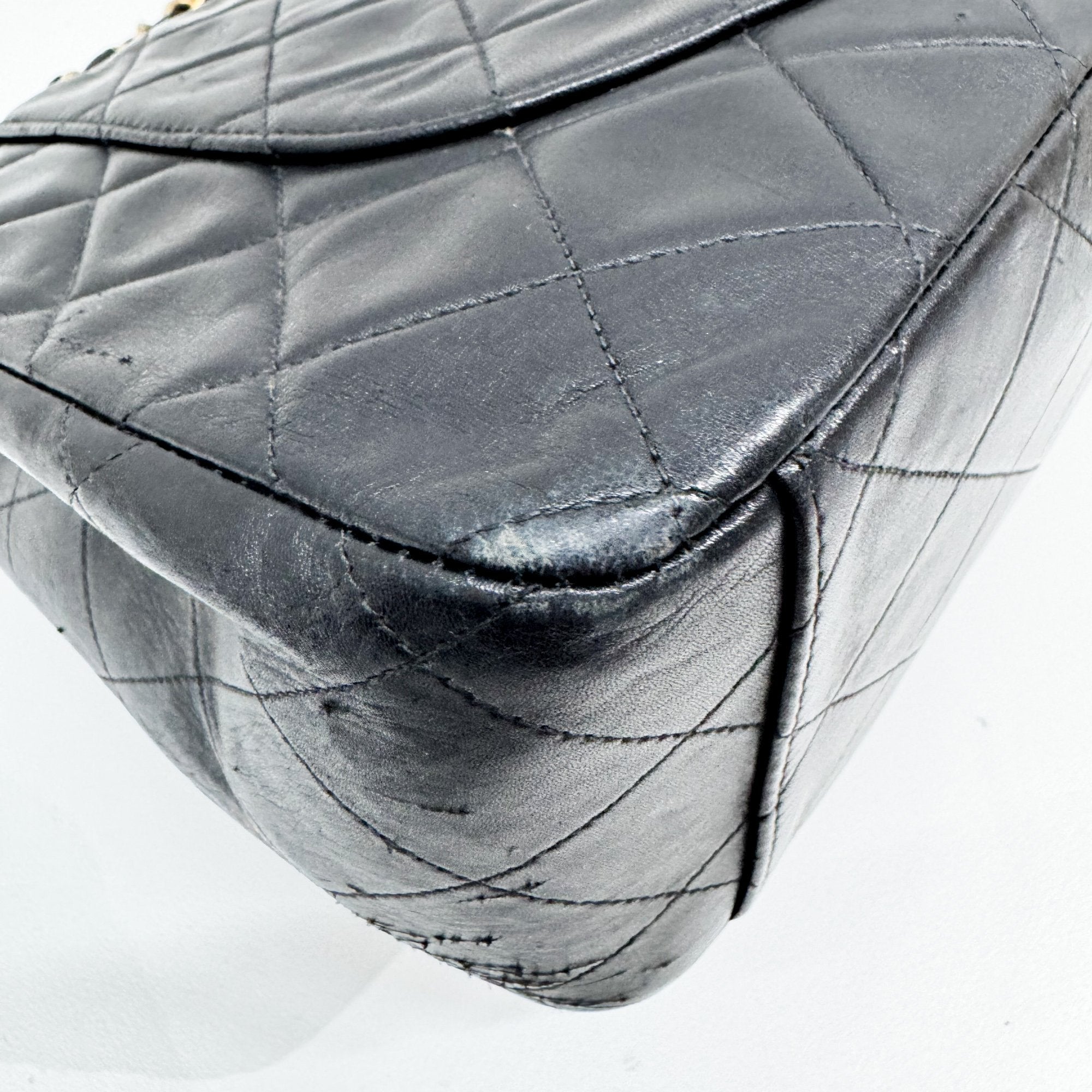 Maxi Classic Flap Black Leather Shoulder Bag