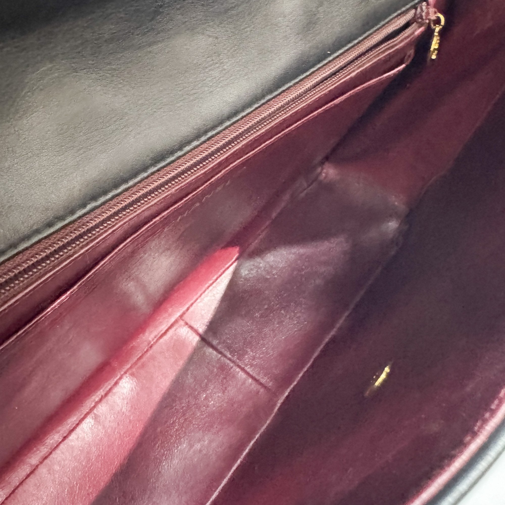 Maxi Classic Flap Black Leather Shoulder Bag