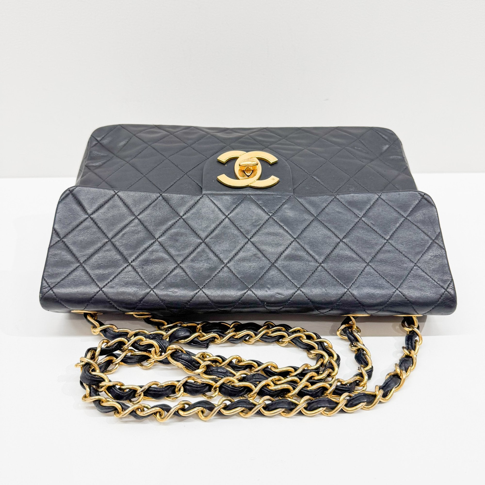 Maxi Classic Flap Black Leather Shoulder Bag