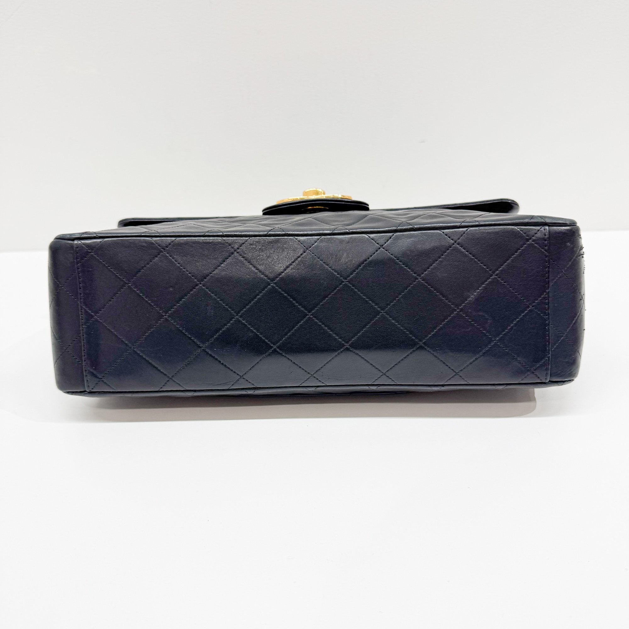 Maxi Classic Flap Black Leather Shoulder Bag