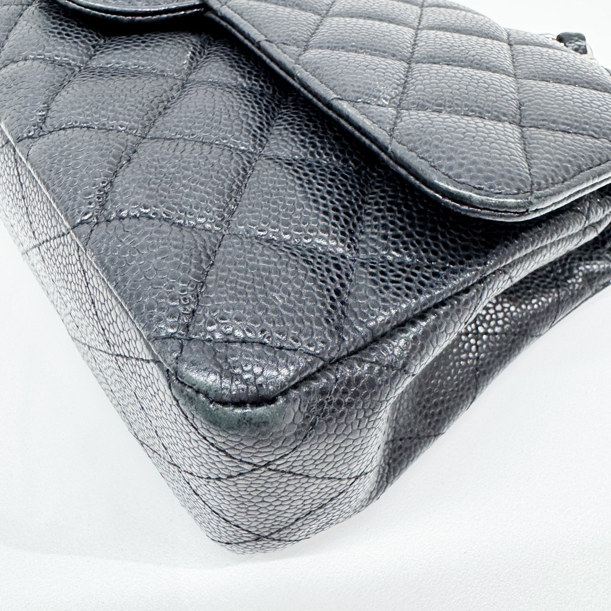 Matelassé Black Leather Chain Shoulder Bag