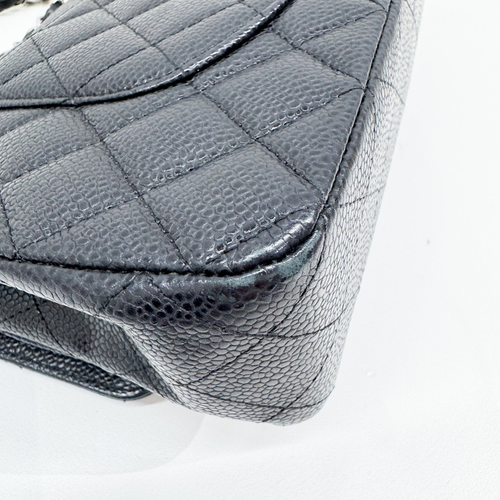 Matelassé Black Leather Chain Shoulder Bag