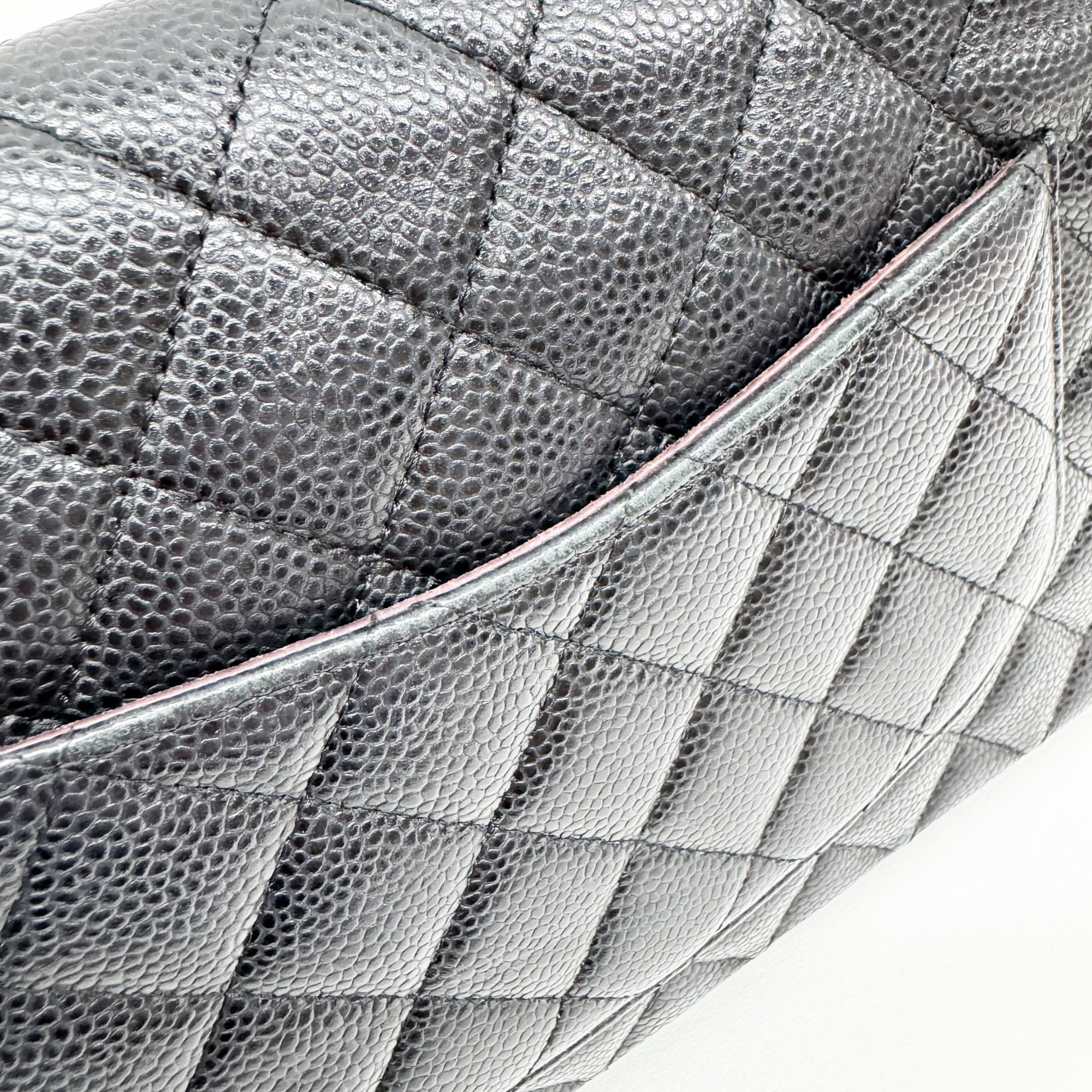 Matelassé Black Leather Chain Shoulder Bag