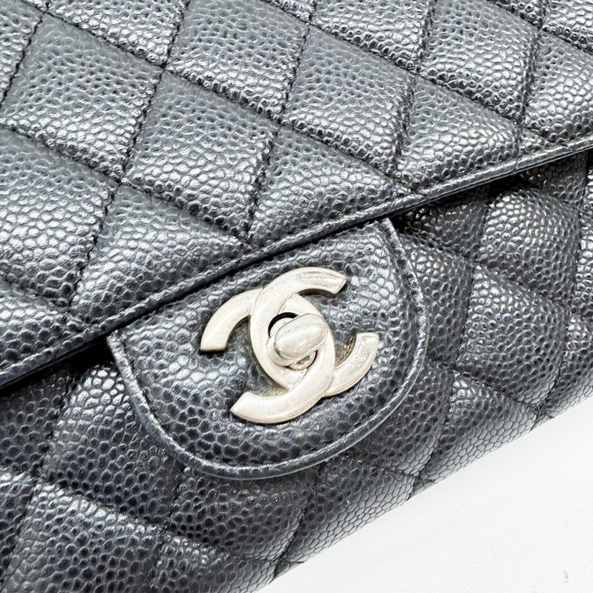 Matelassé Black Leather Chain Shoulder Bag