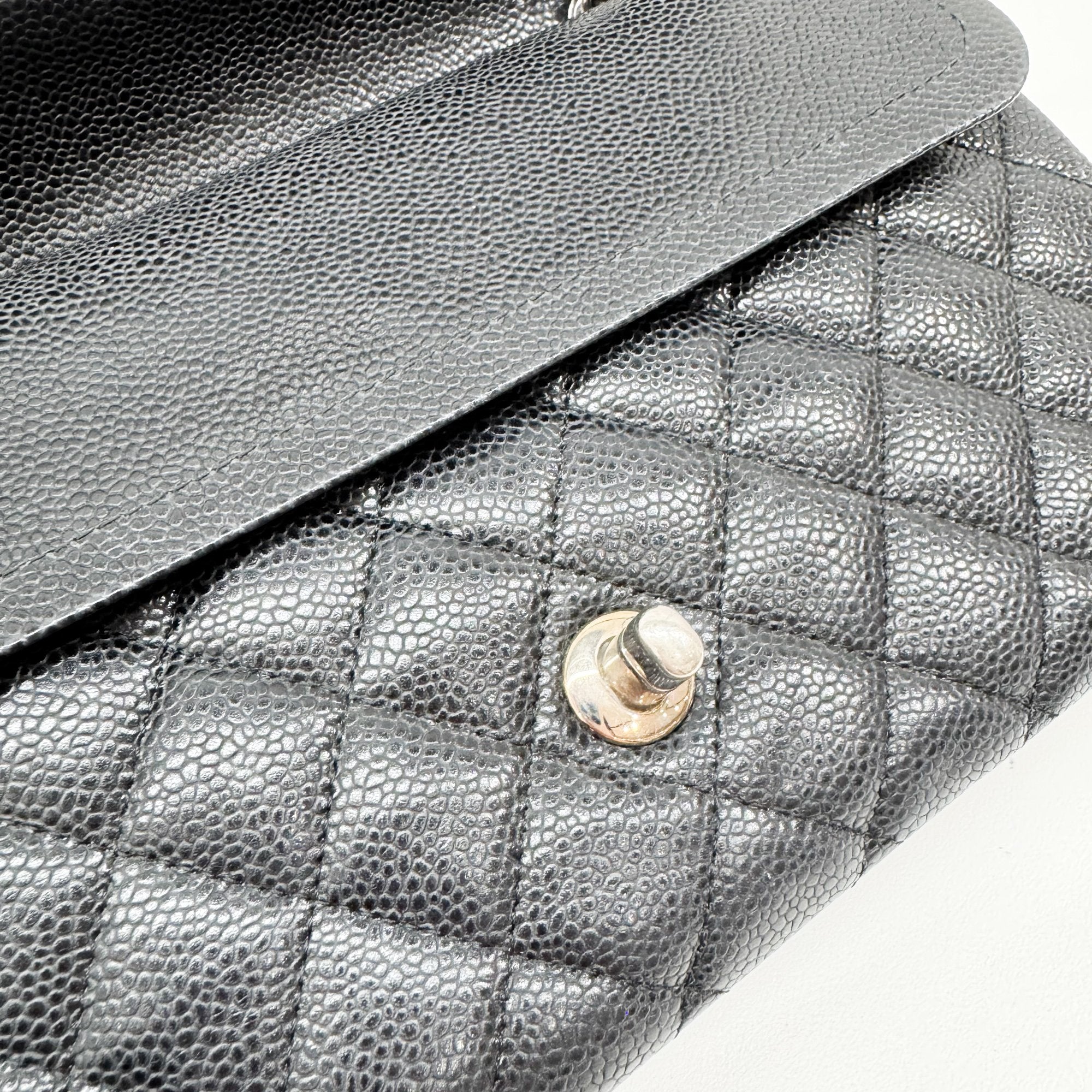 Matelassé Black Leather Chain Shoulder Bag