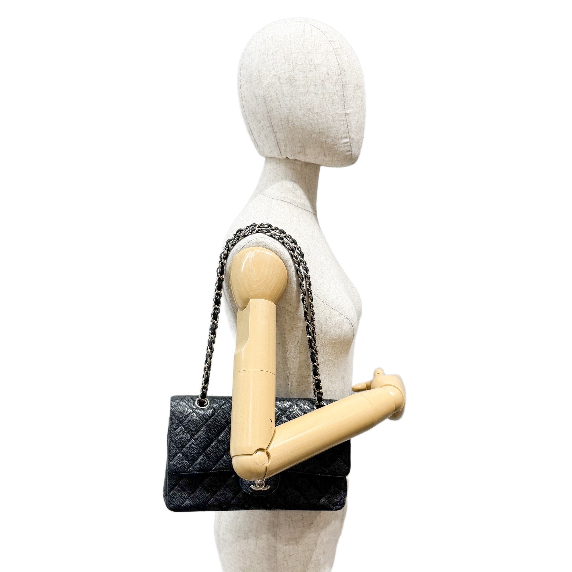 Matelassé Black Leather Chain Shoulder Bag