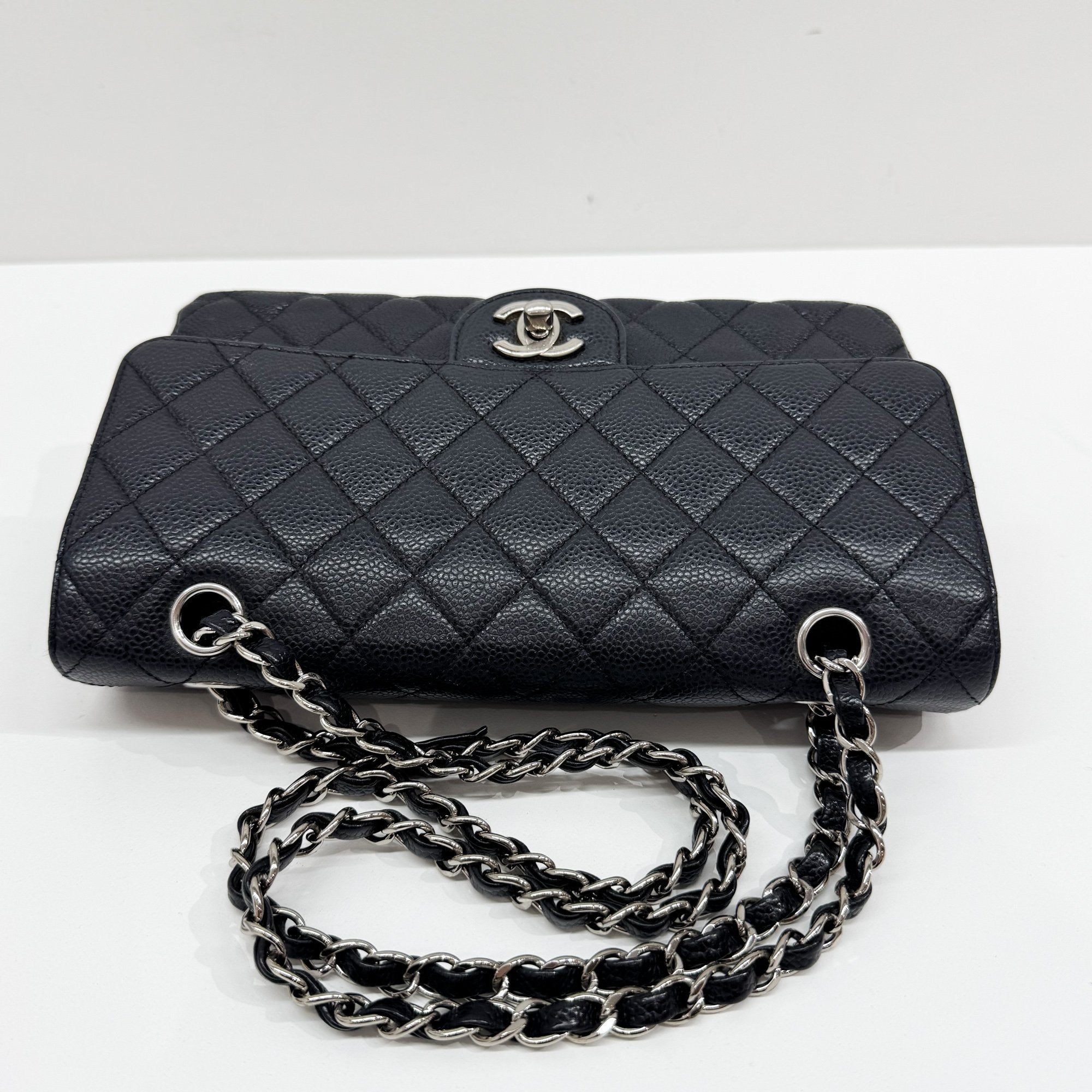 Matelassé Black Leather Chain Shoulder Bag