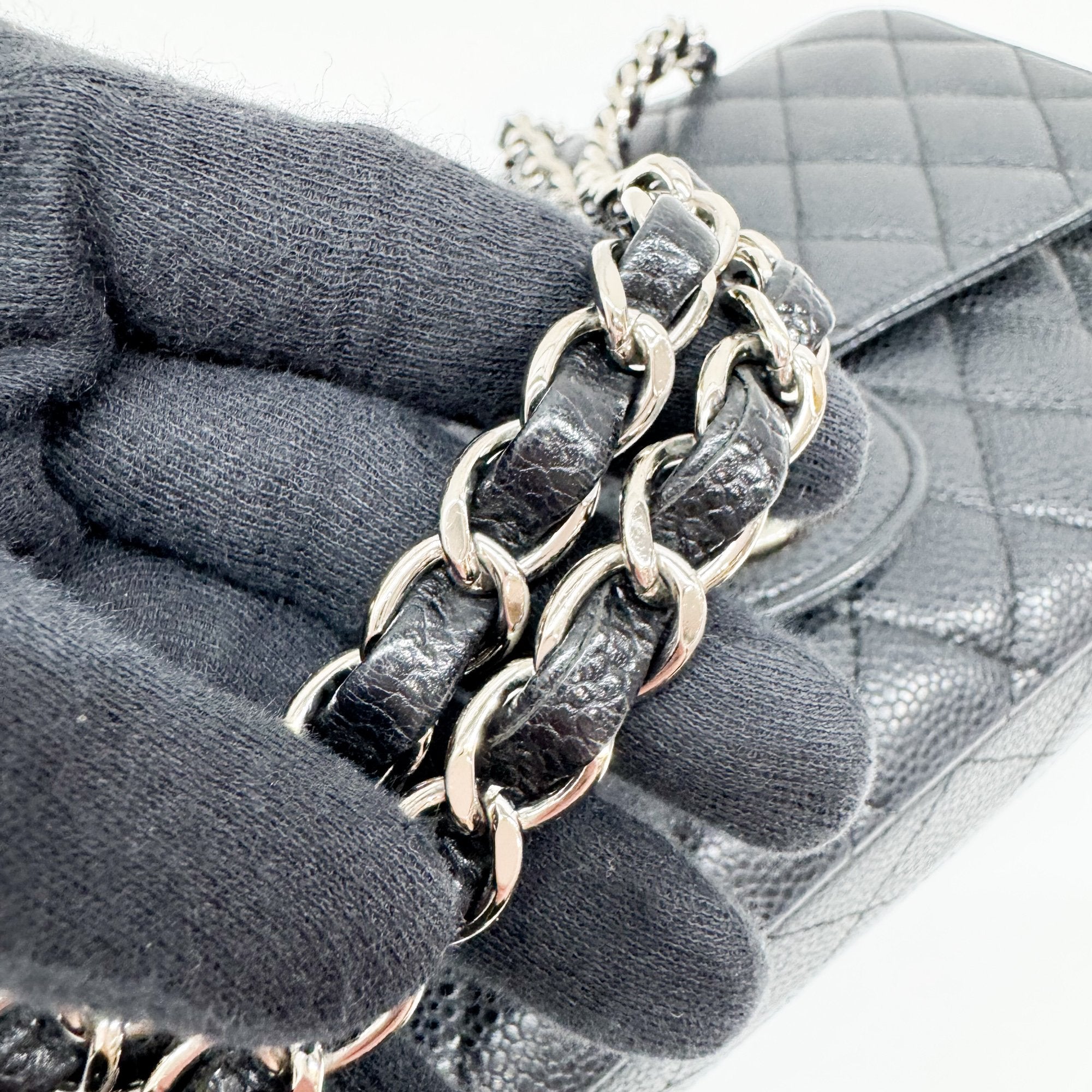 Matelassé Black Leather Chain Shoulder Bag
