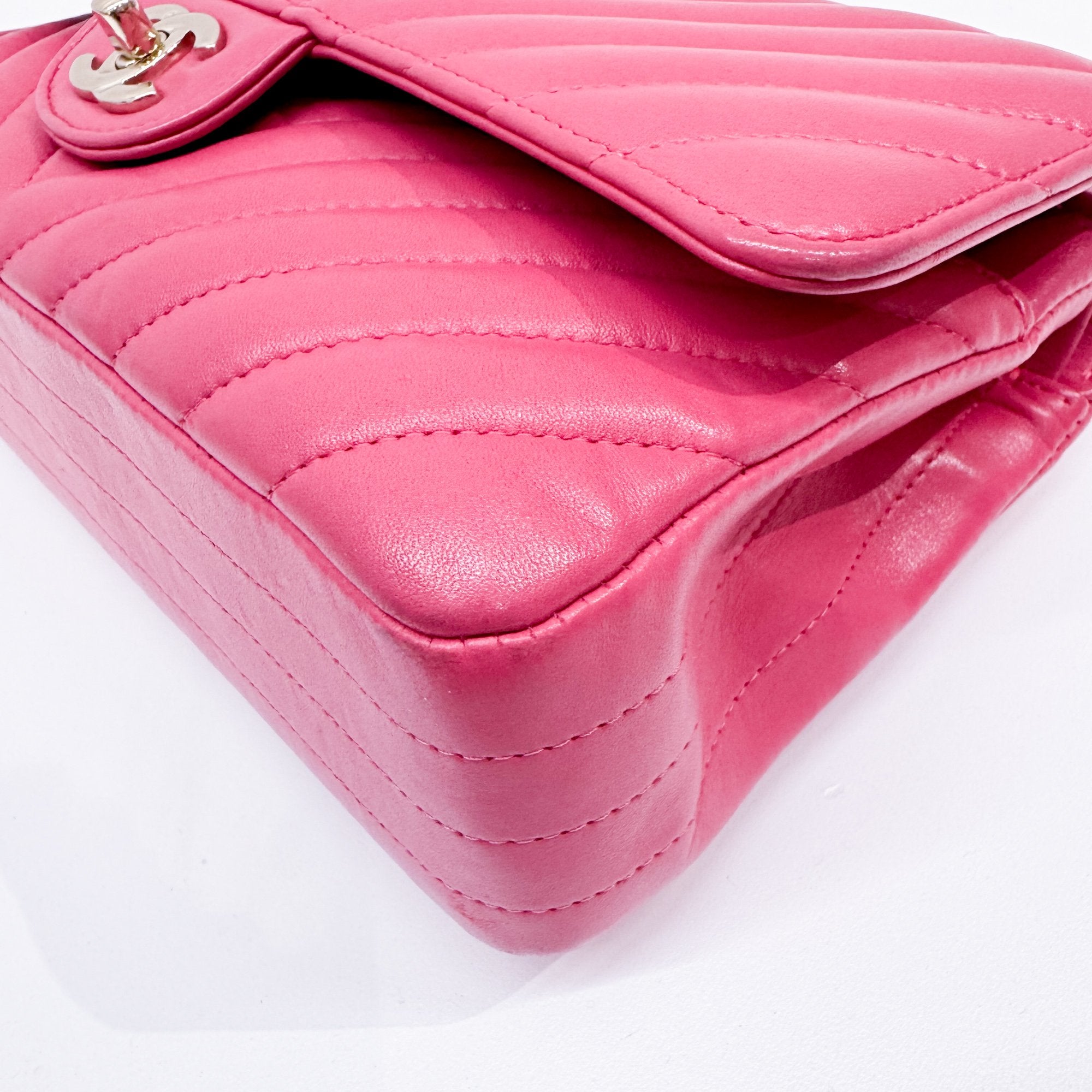 Chevron Pink Leather Shoulder Bag