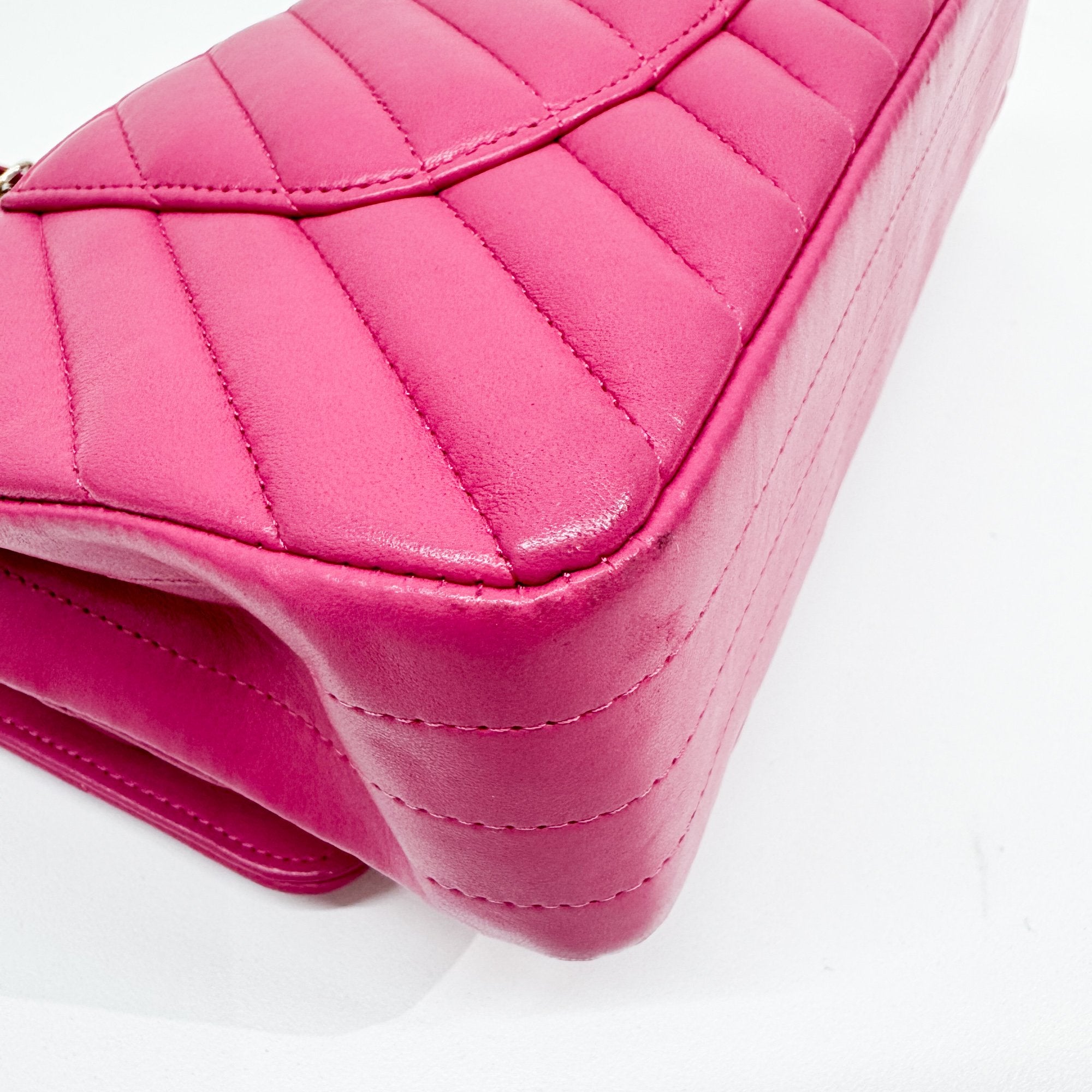 Chevron Pink Leather Shoulder Bag