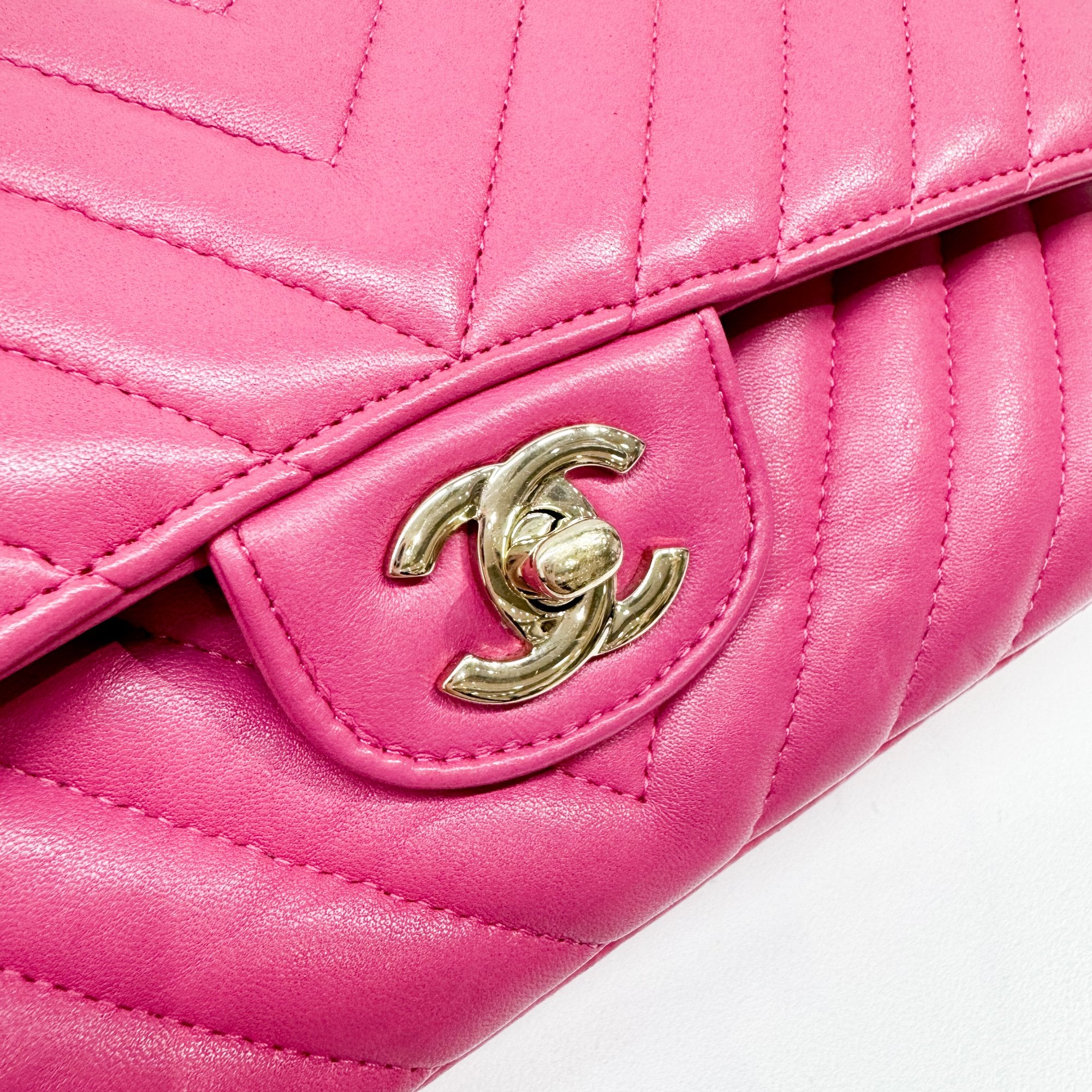 Chevron Pink Leather Shoulder Bag