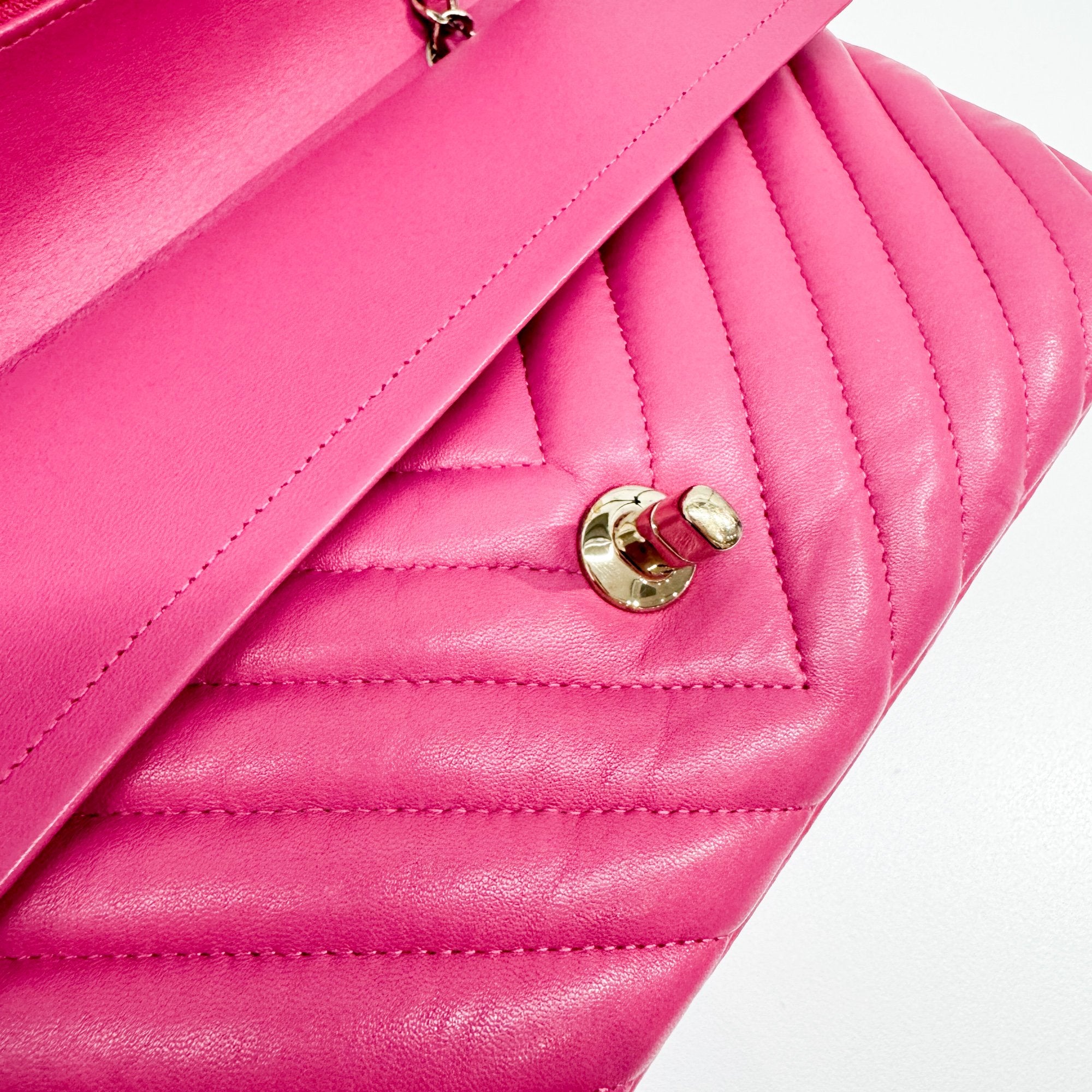 Chevron Pink Leather Shoulder Bag