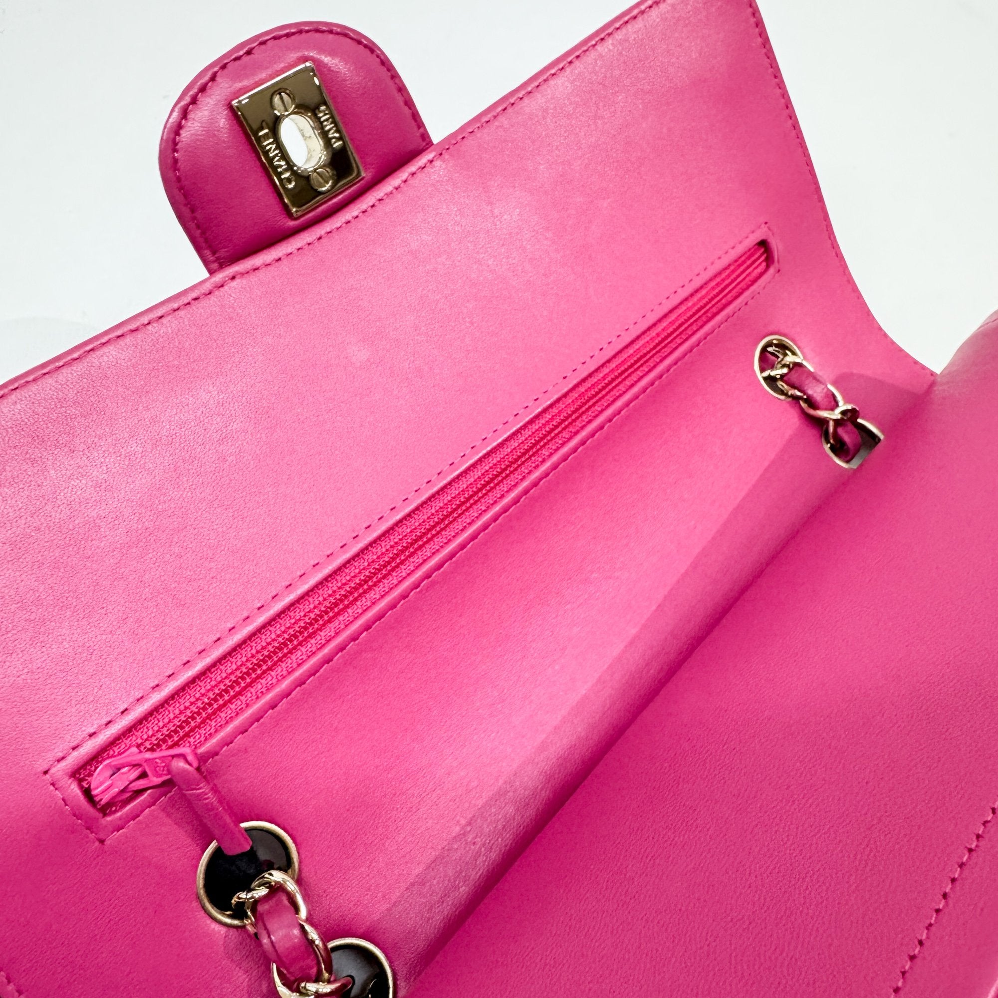 Chevron Pink Leather Shoulder Bag