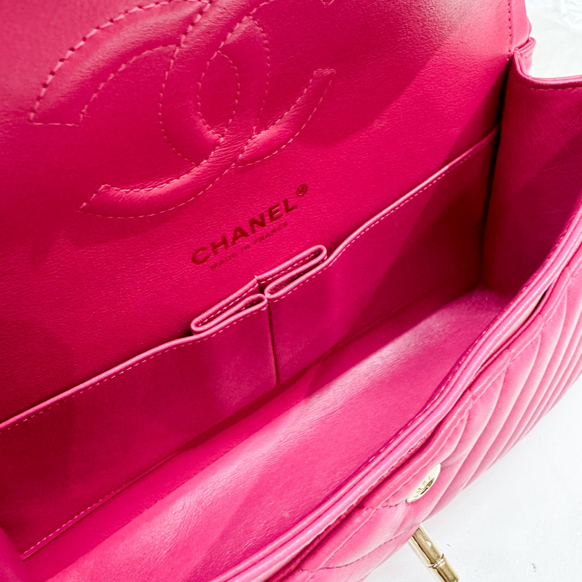 Chevron Pink Leather Shoulder Bag