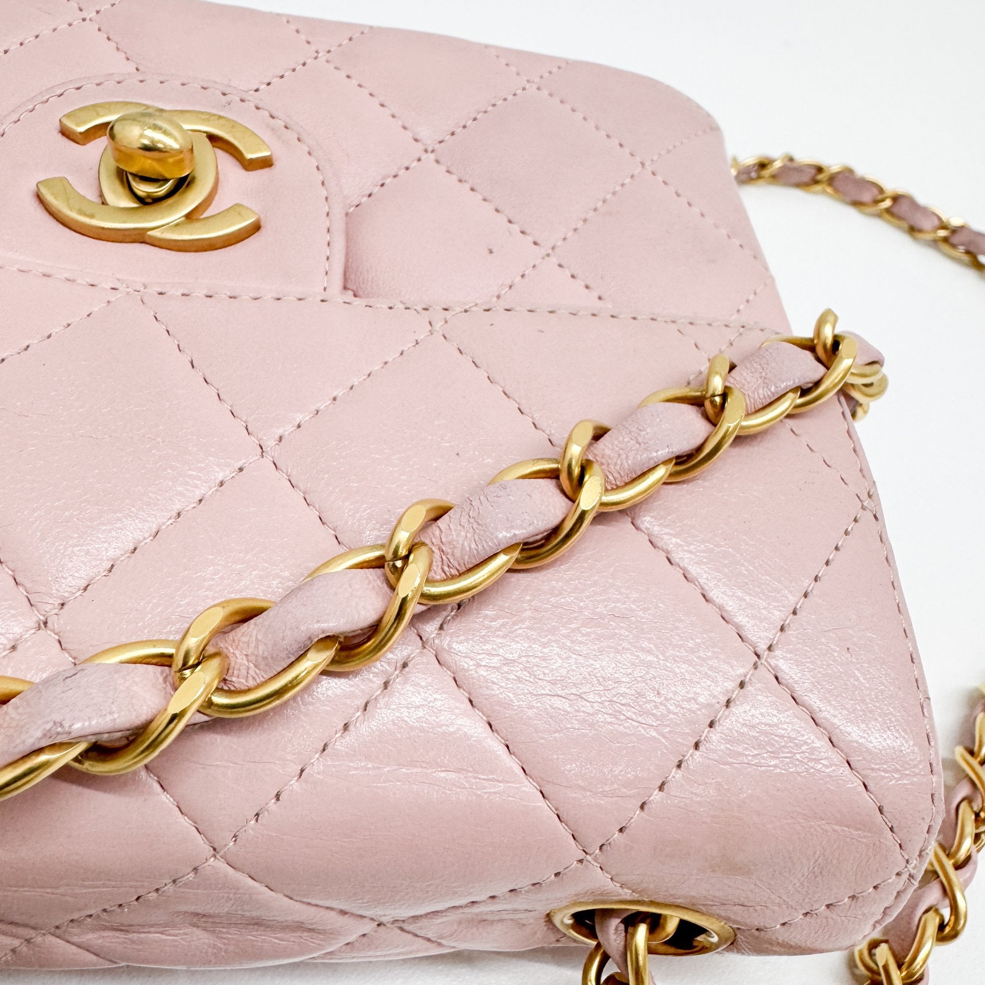 Mini Classic Flap Pink Leather Shoulder Bag