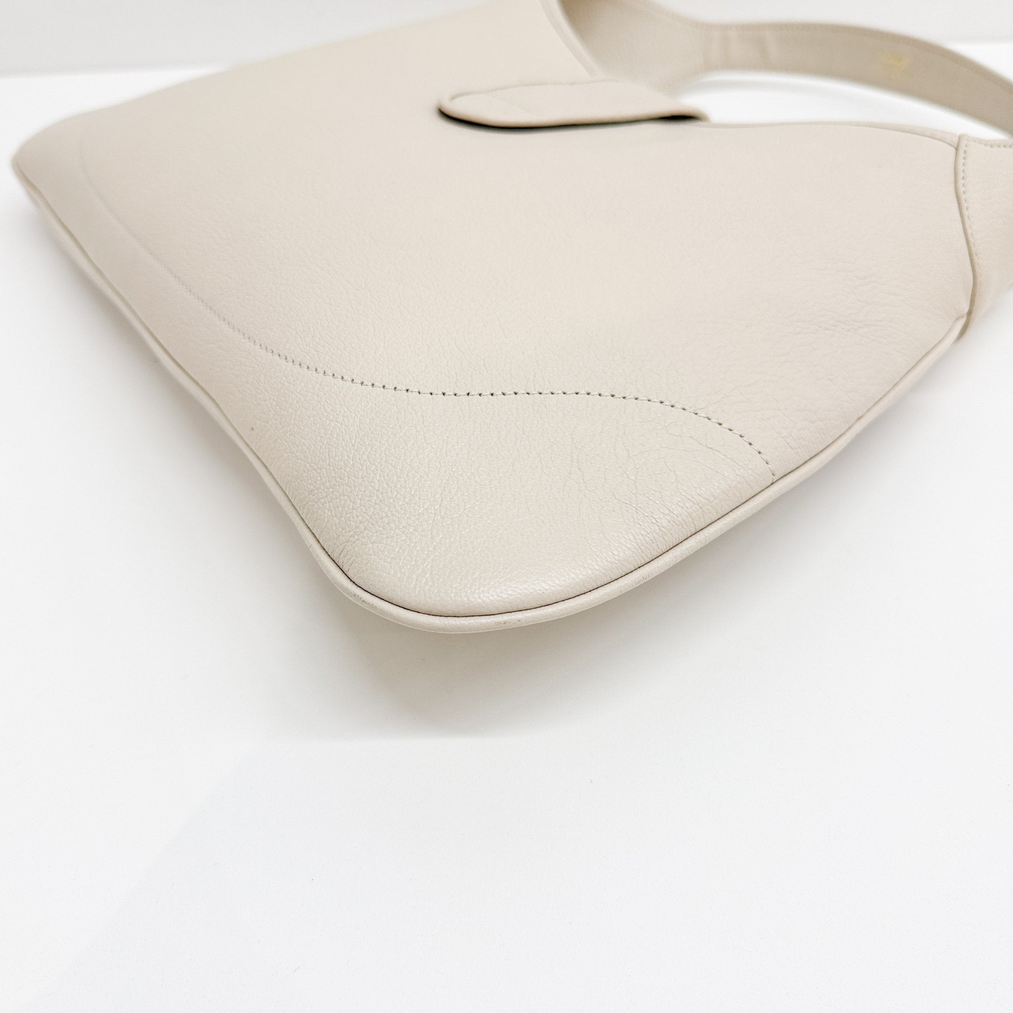 Aphrodite Eggshell White Leather Shoulder Bag