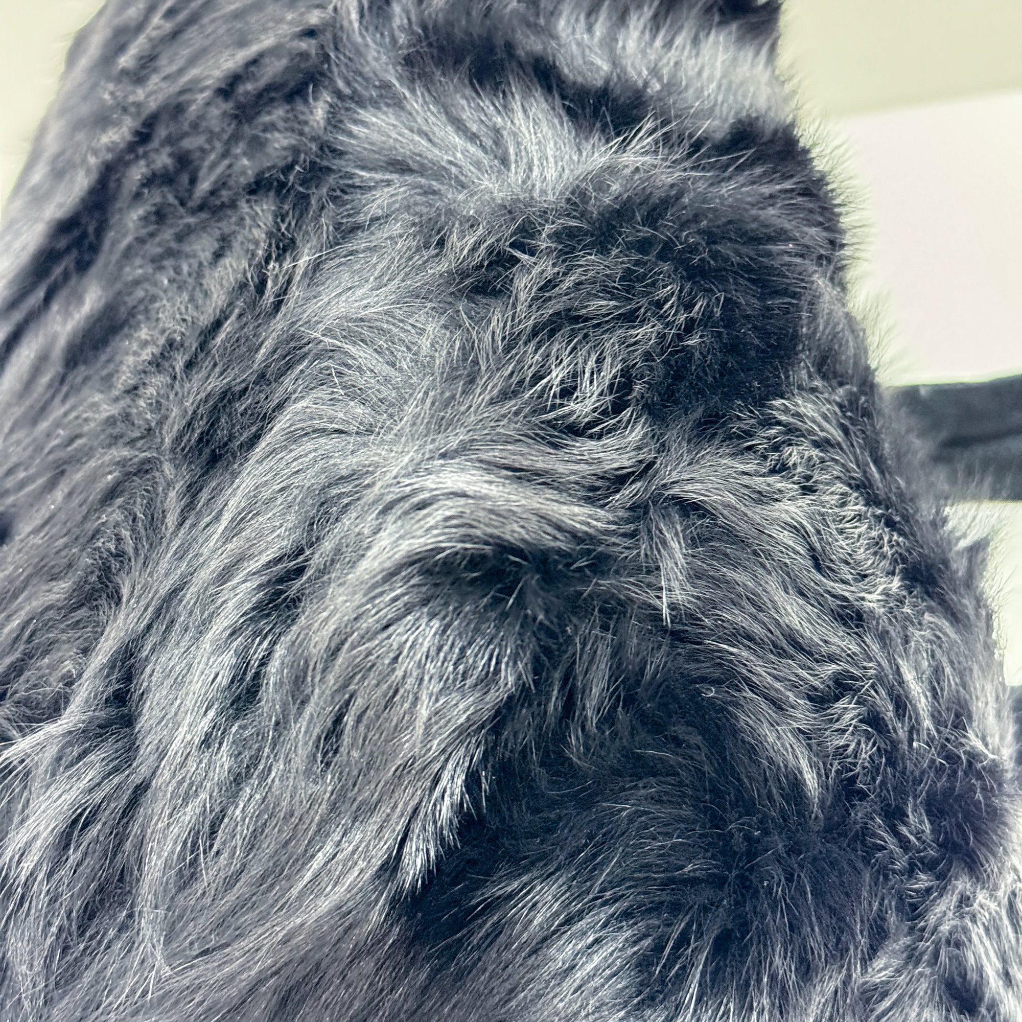 Canapa Black Sheep Fur Hand Bag