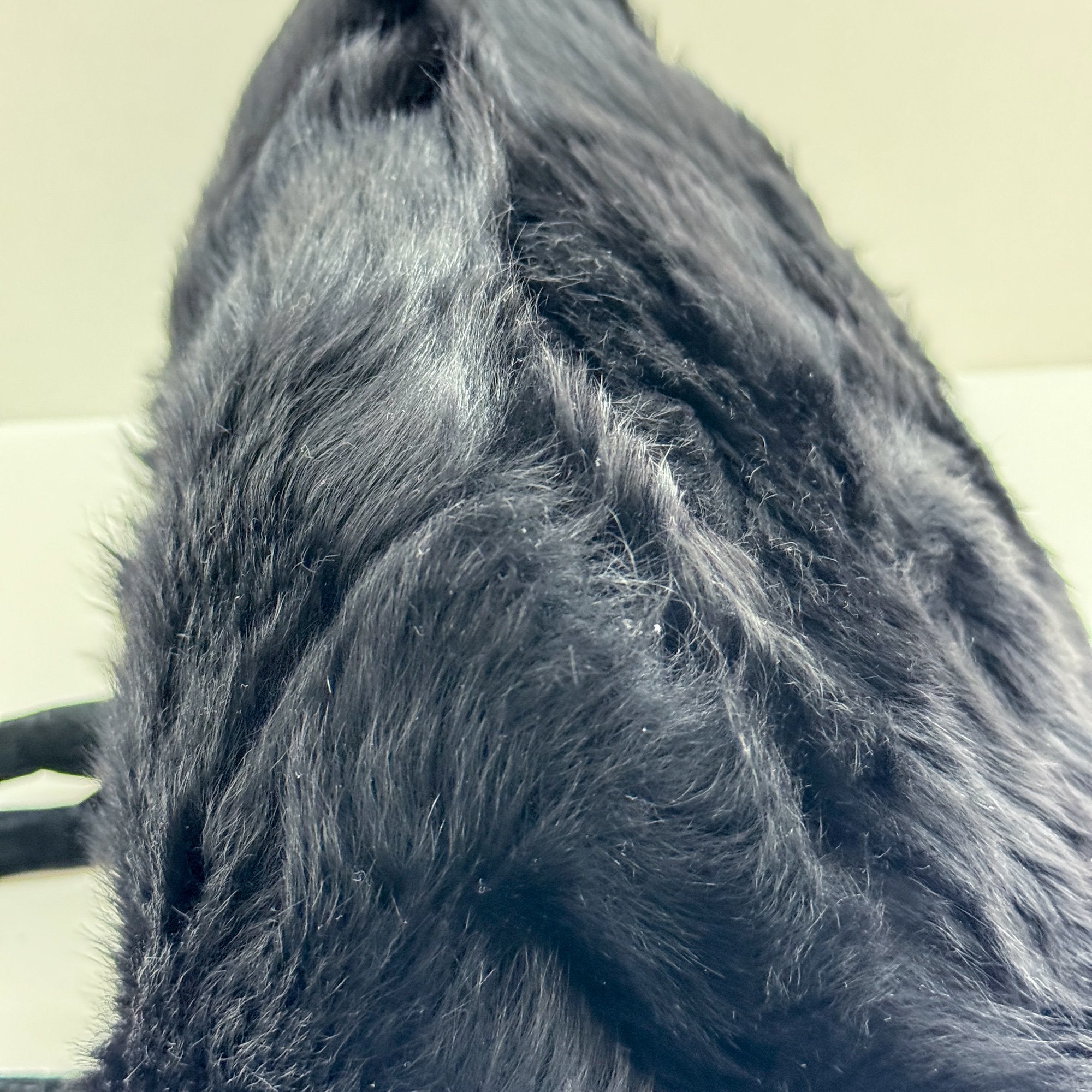 Canapa Black Sheep Fur Hand Bag