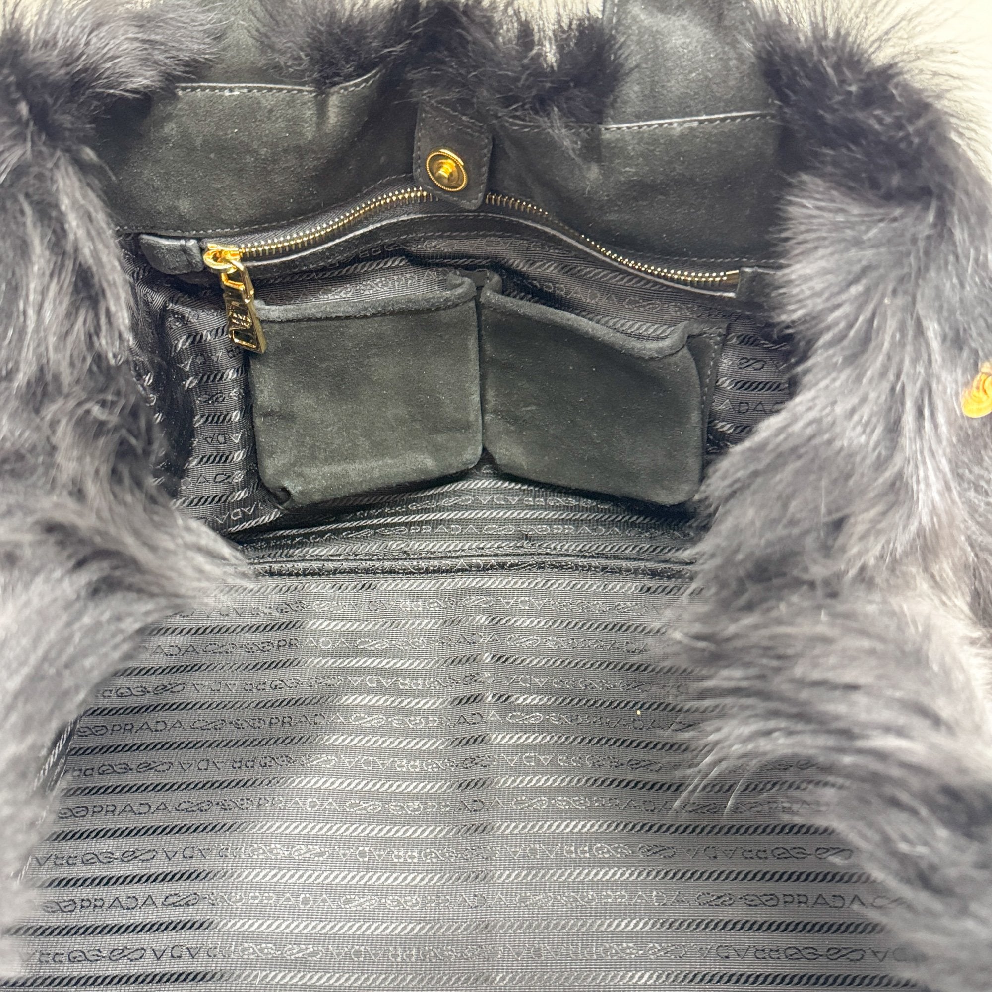 Canapa Black Sheep Fur Hand Bag