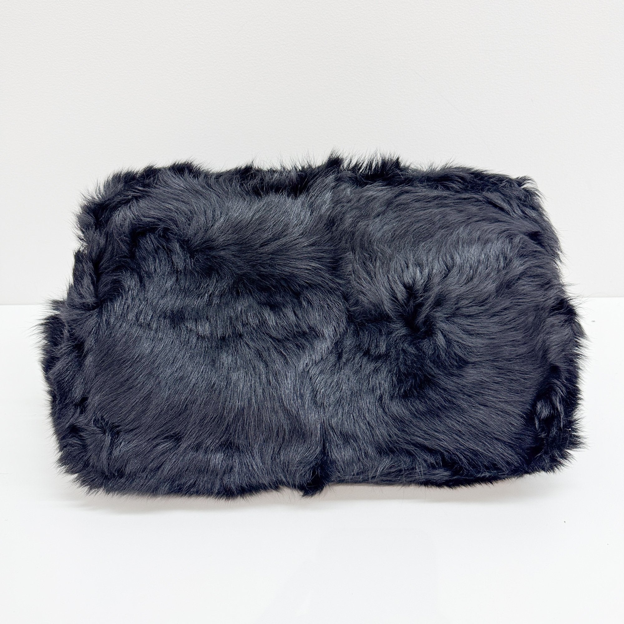 Canapa Black Sheep Fur Hand Bag