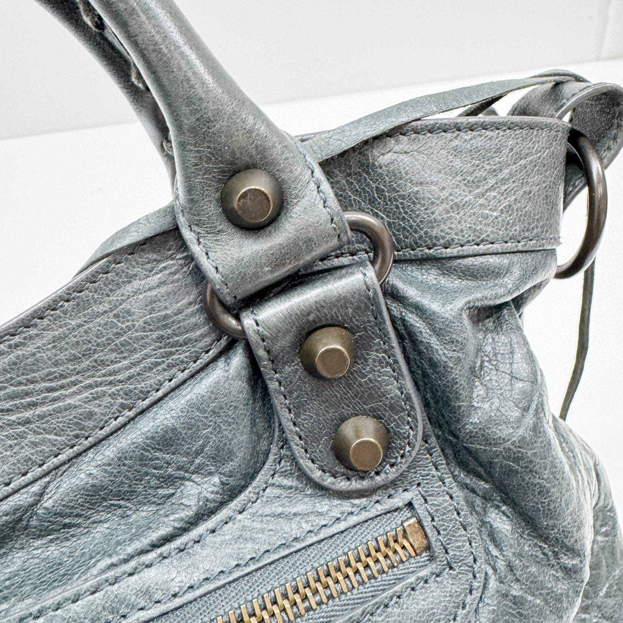 Giant 12 City Xanadu Green Leather Two Way Bag