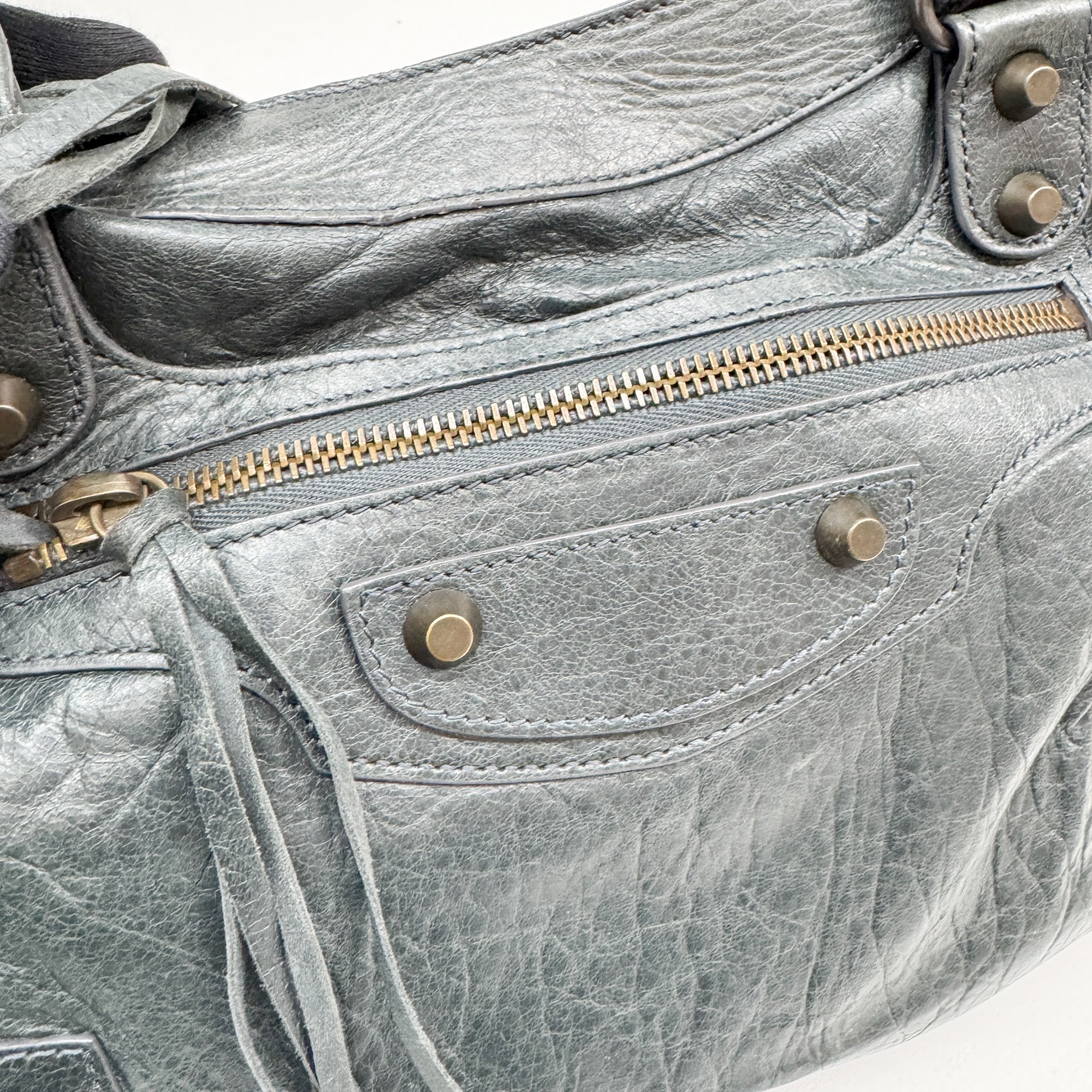 Giant 12 City Xanadu Green Leather Two Way Bag