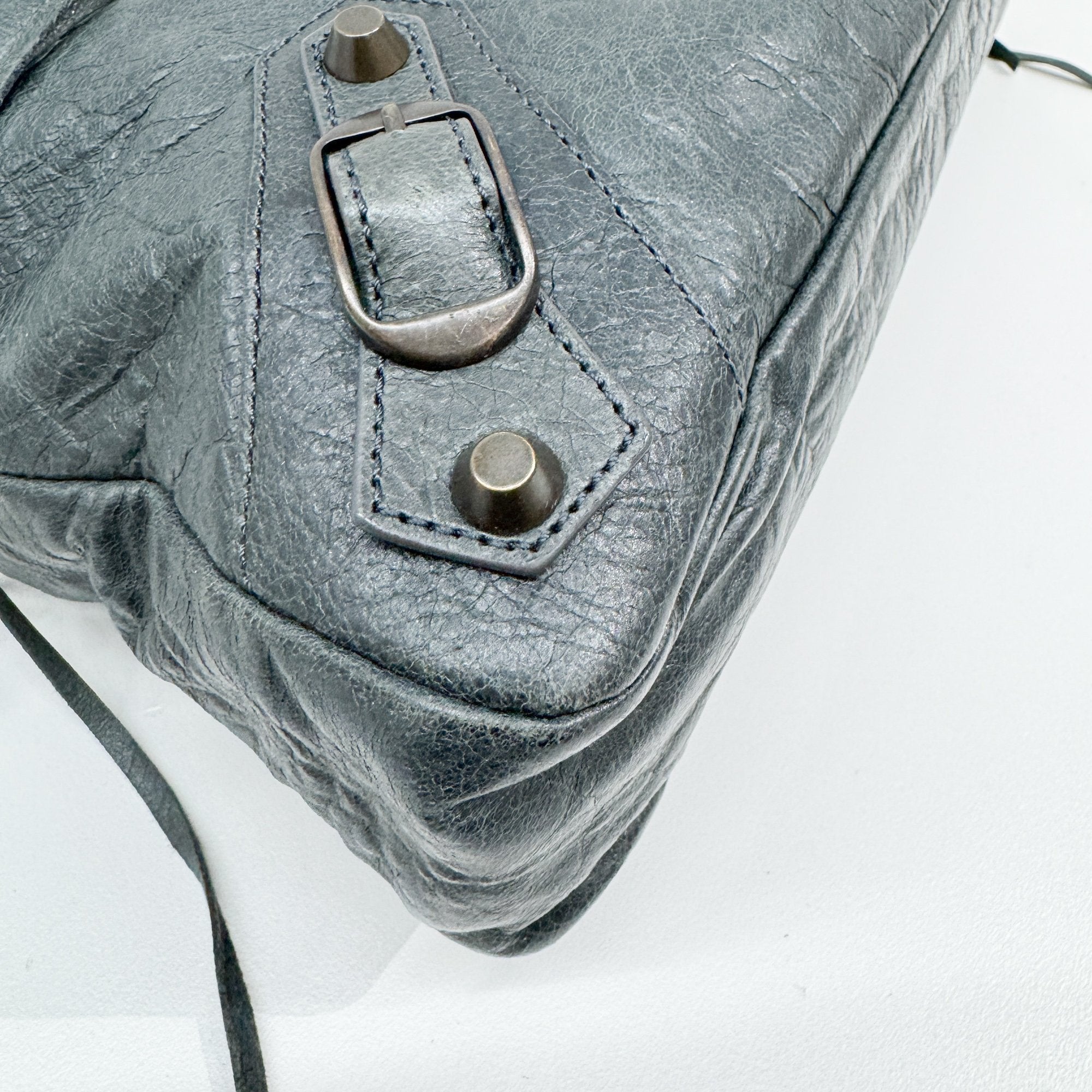 Giant 12 City Xanadu Green Leather Two Way Bag