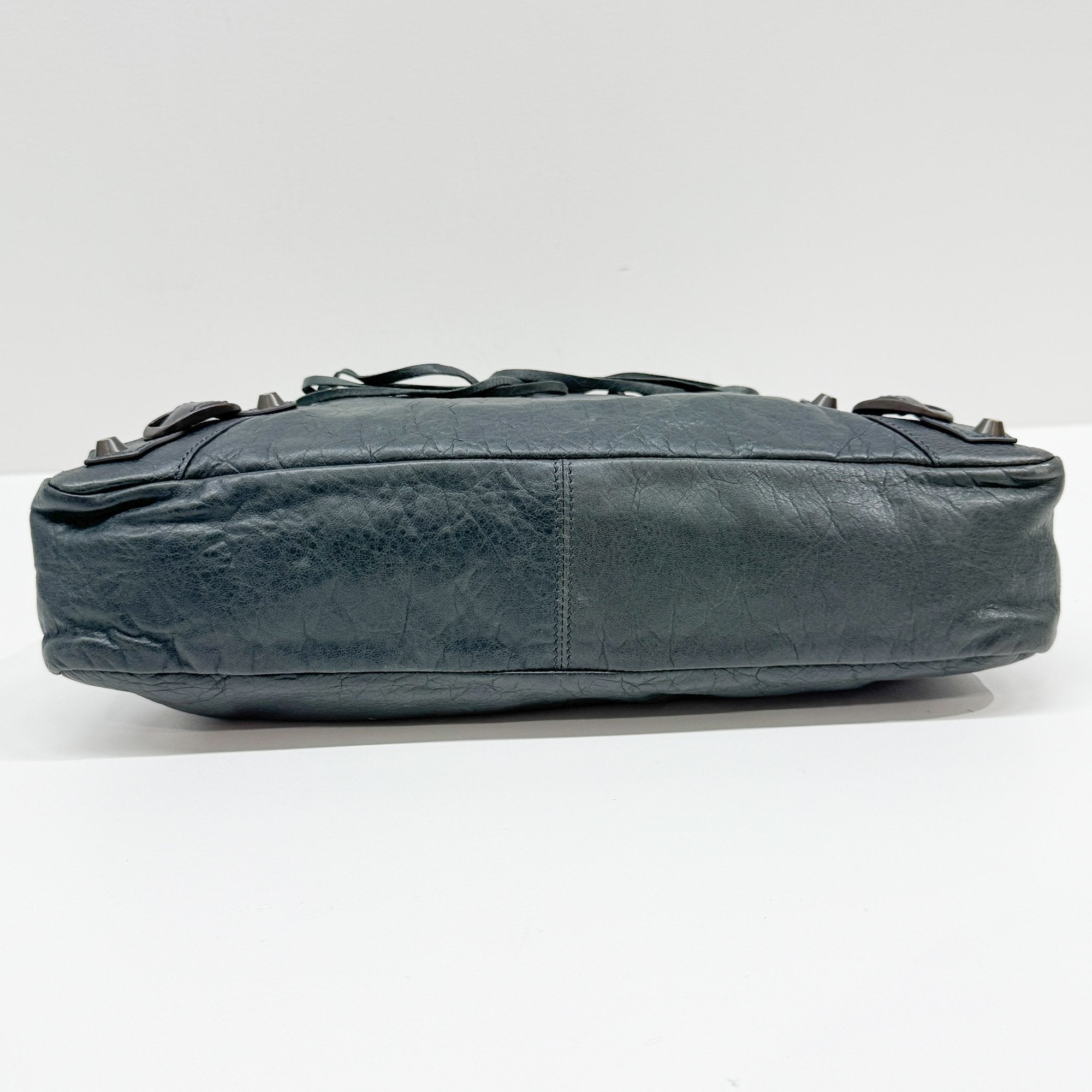 Giant 12 City Xanadu Green Leather Two Way Bag