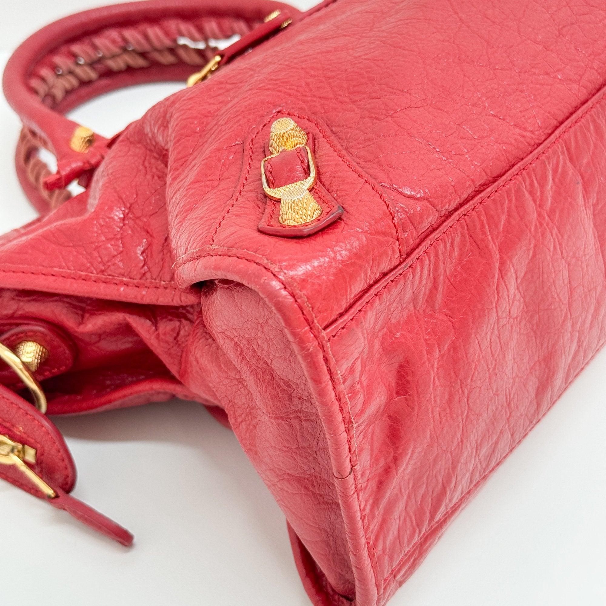 Giant 12 City Red Leather Two Way Bag