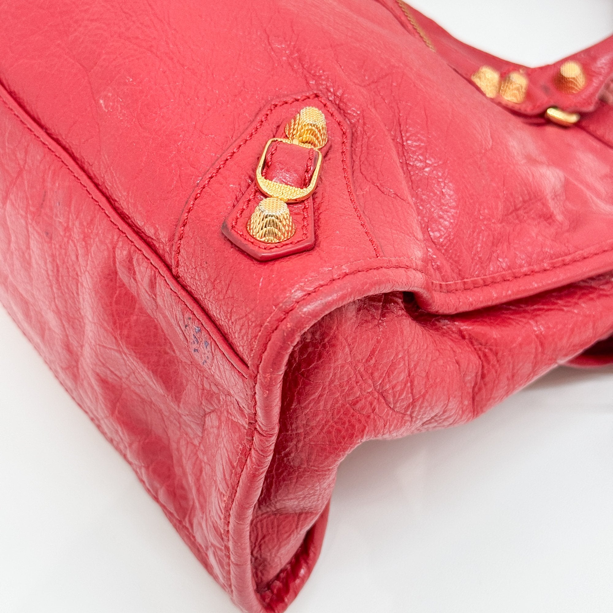 Giant 12 City Red Leather Two Way Bag