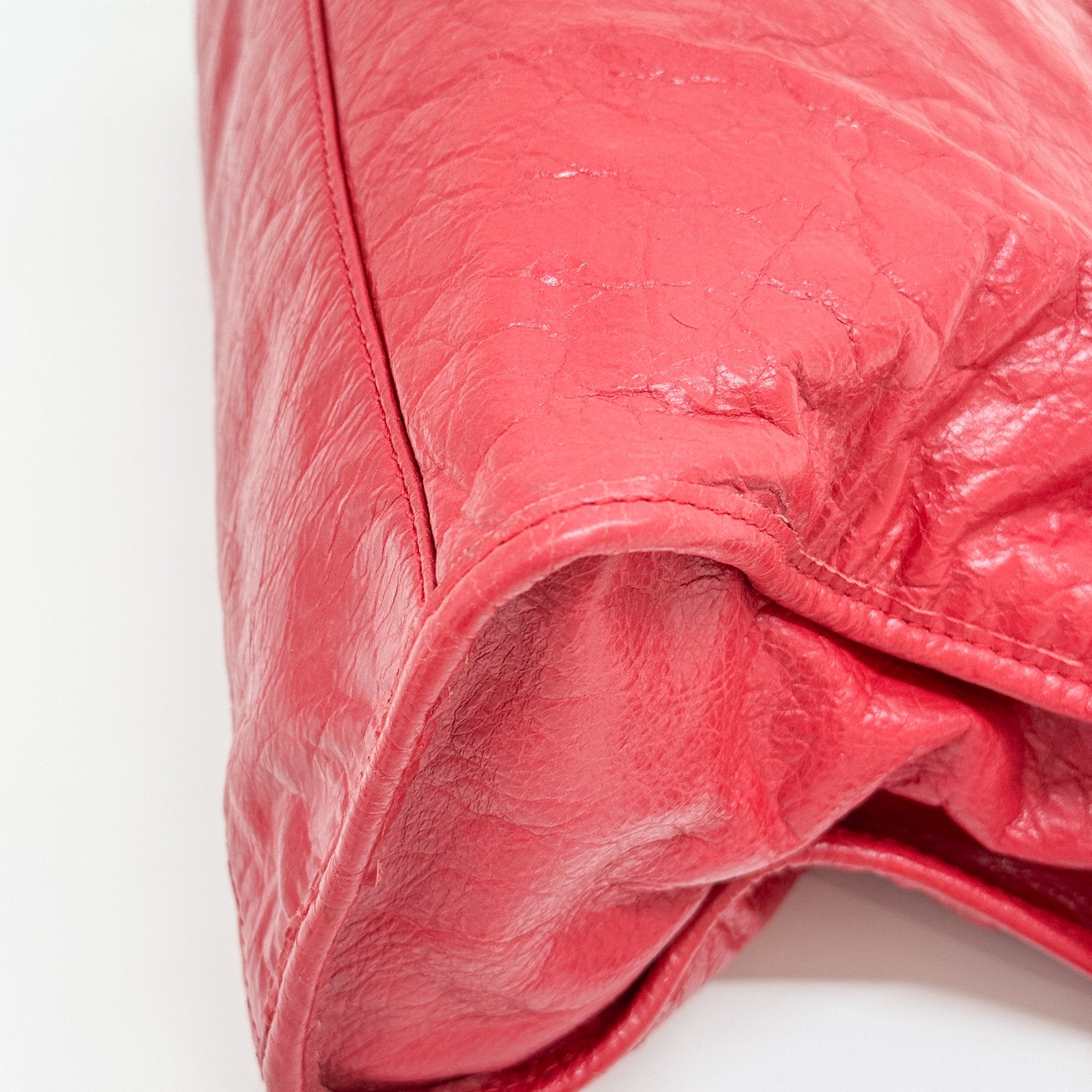 Giant 12 City Red Leather Two Way Bag