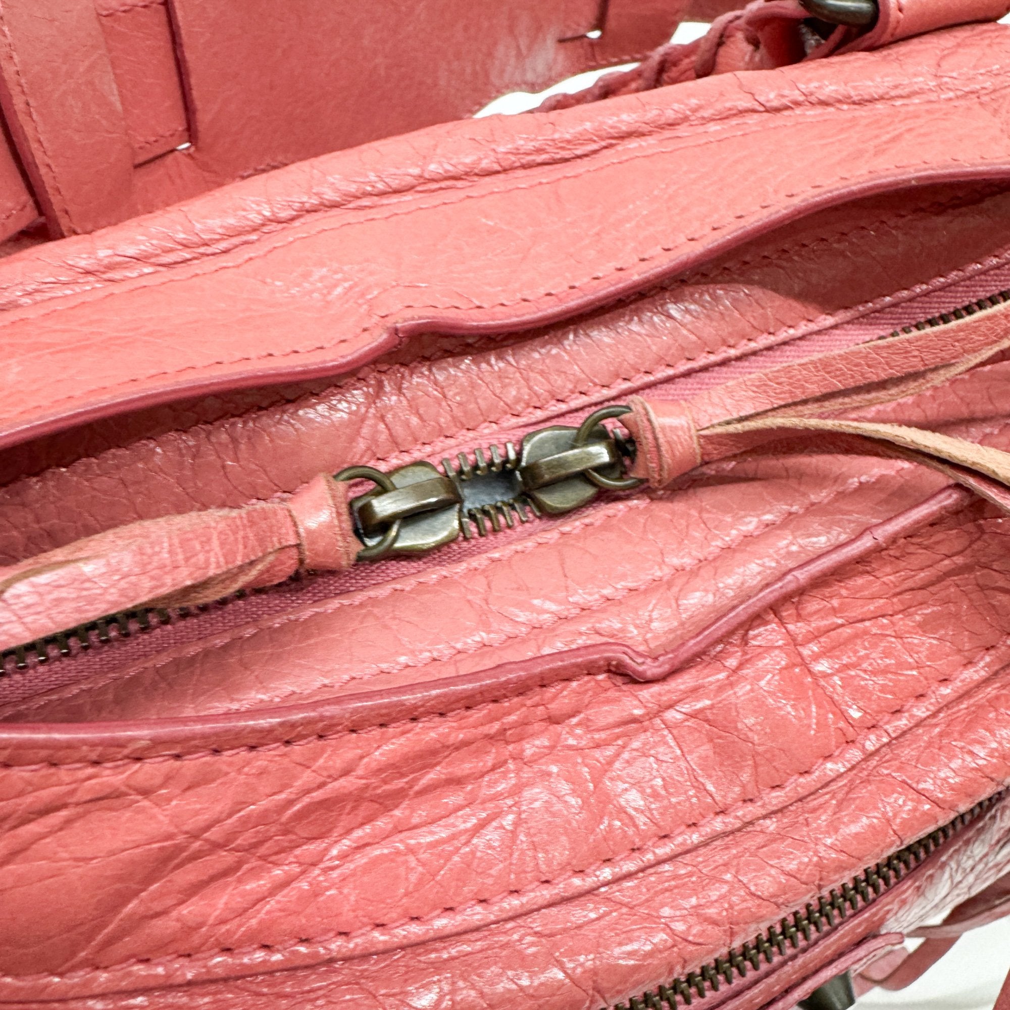 Giant 12 City Pink Leather Two Way Bag