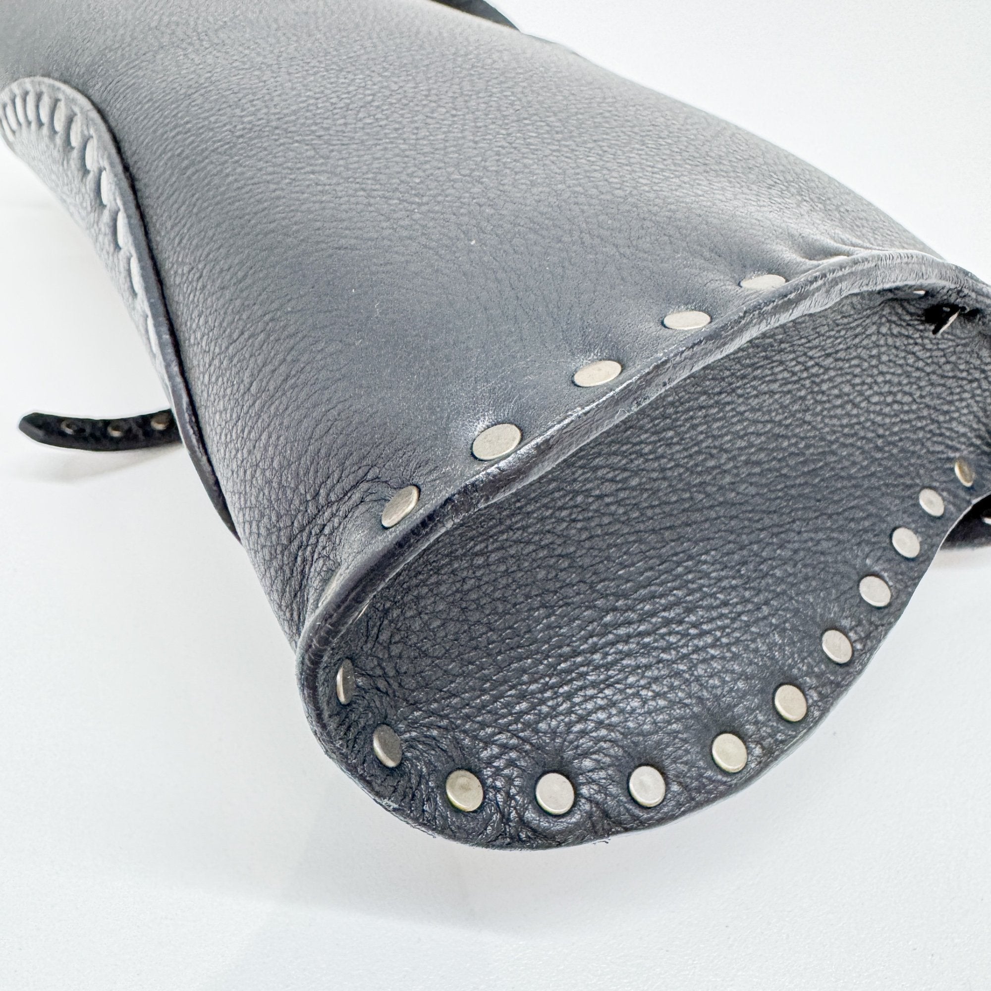 Poulbot Black Leather Shoulder Bag