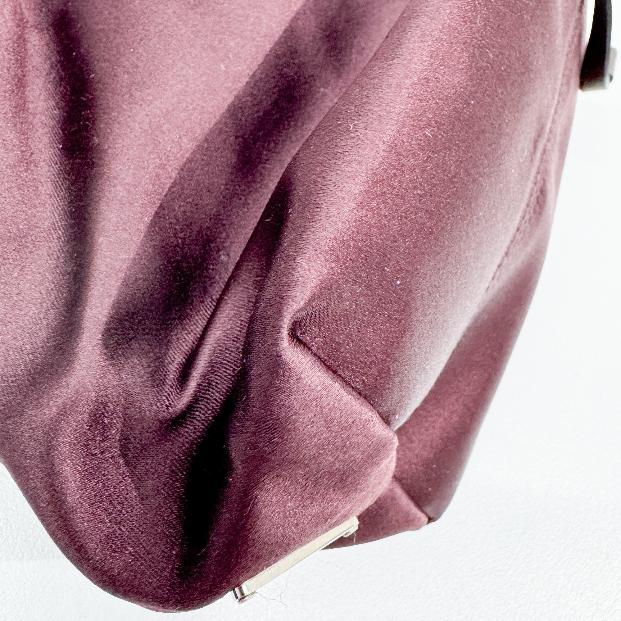 Mora Purple Raso Satin Wrist Bag