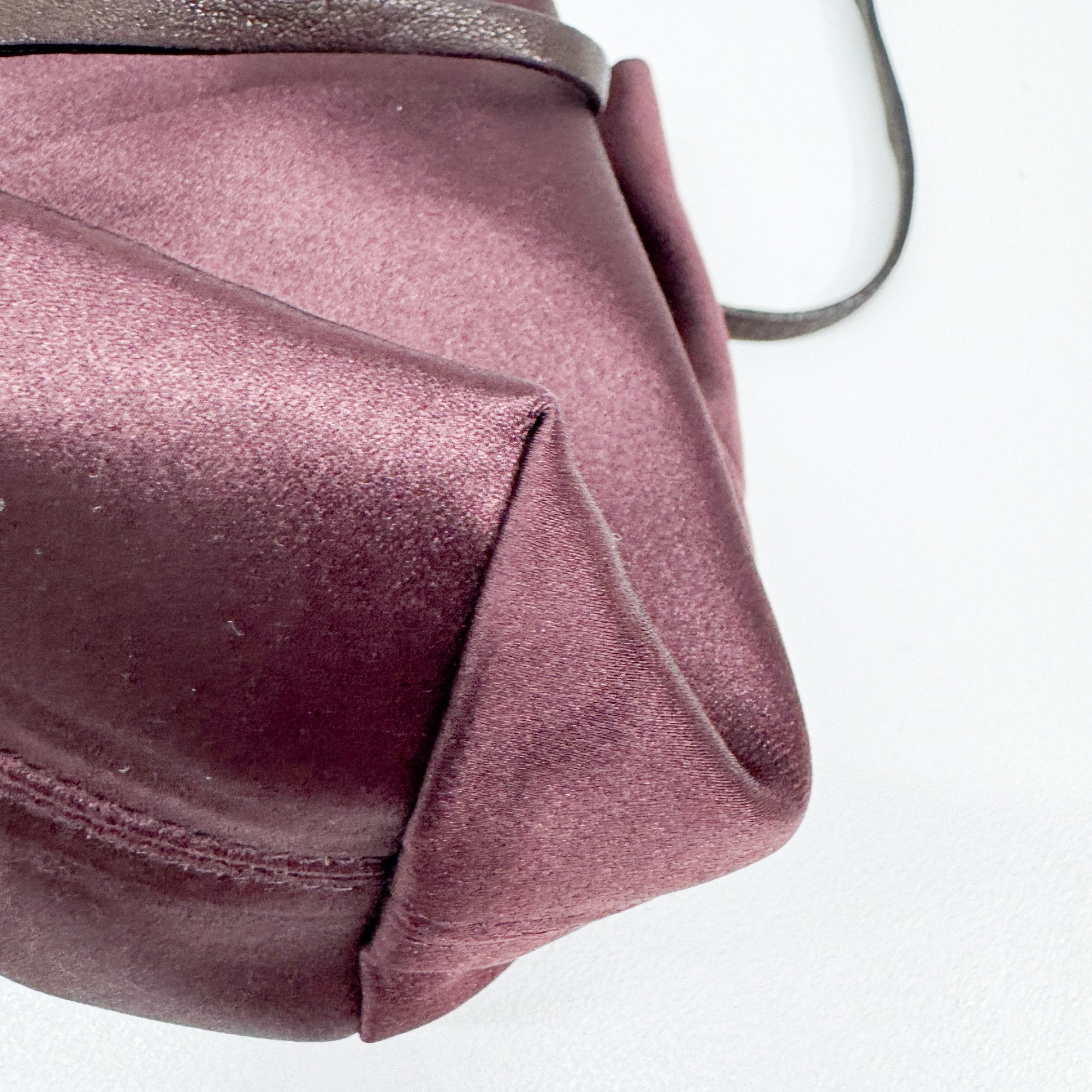 Mora Purple Raso Satin Wrist Bag