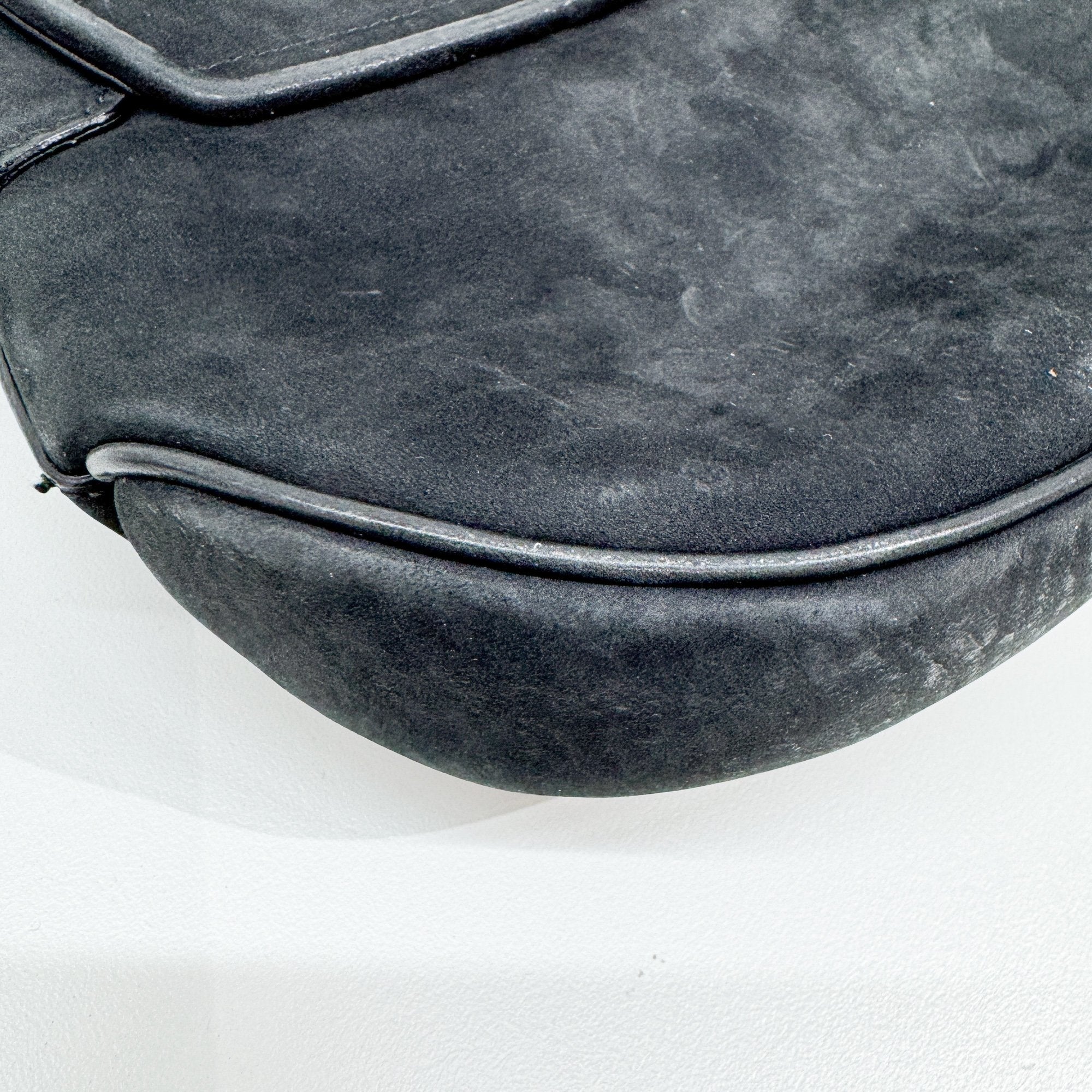 Tiger Head Clasp Black Nubuck Leather Shoulder Bag