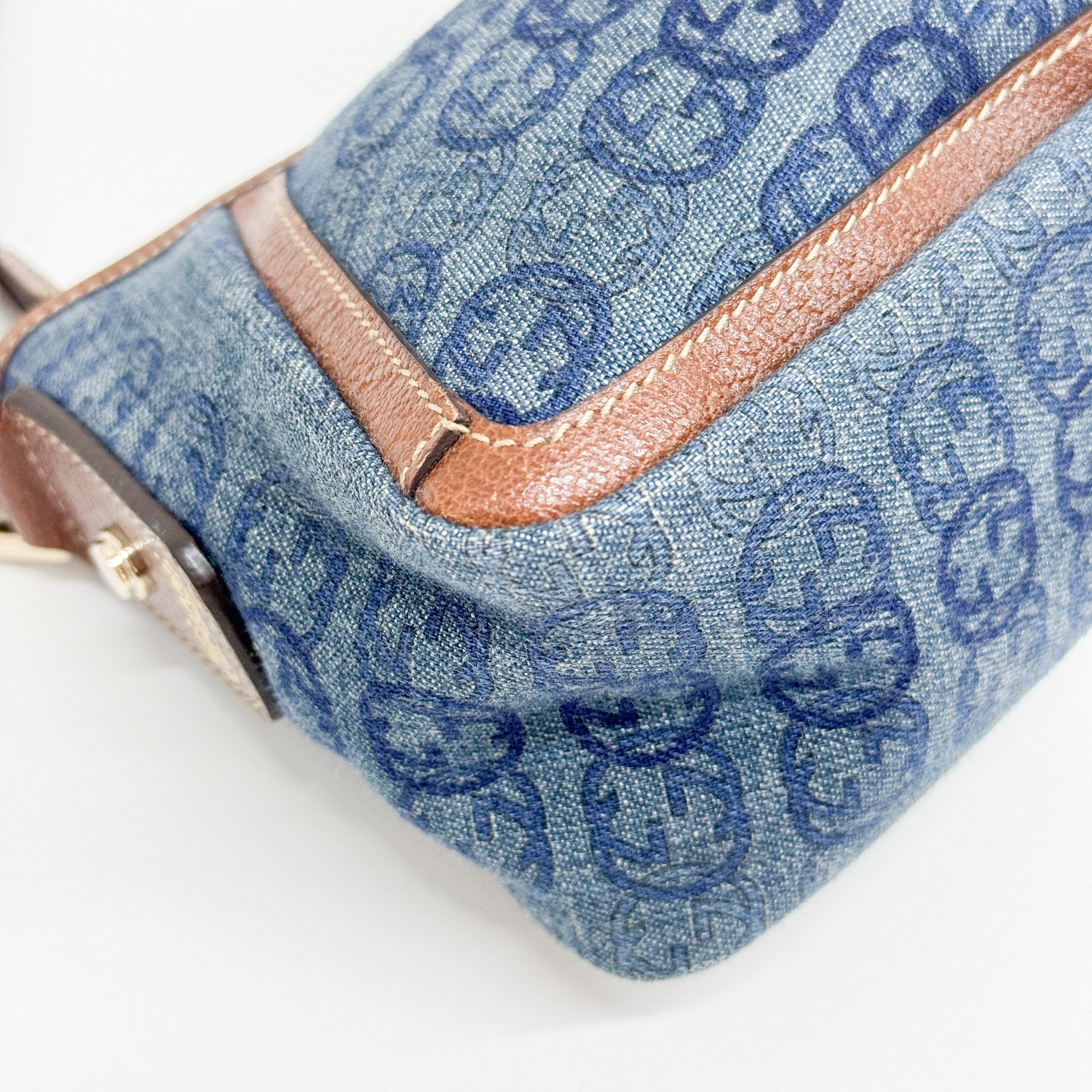 Abbey Blue GG Canvas Denim Shoulder Bag