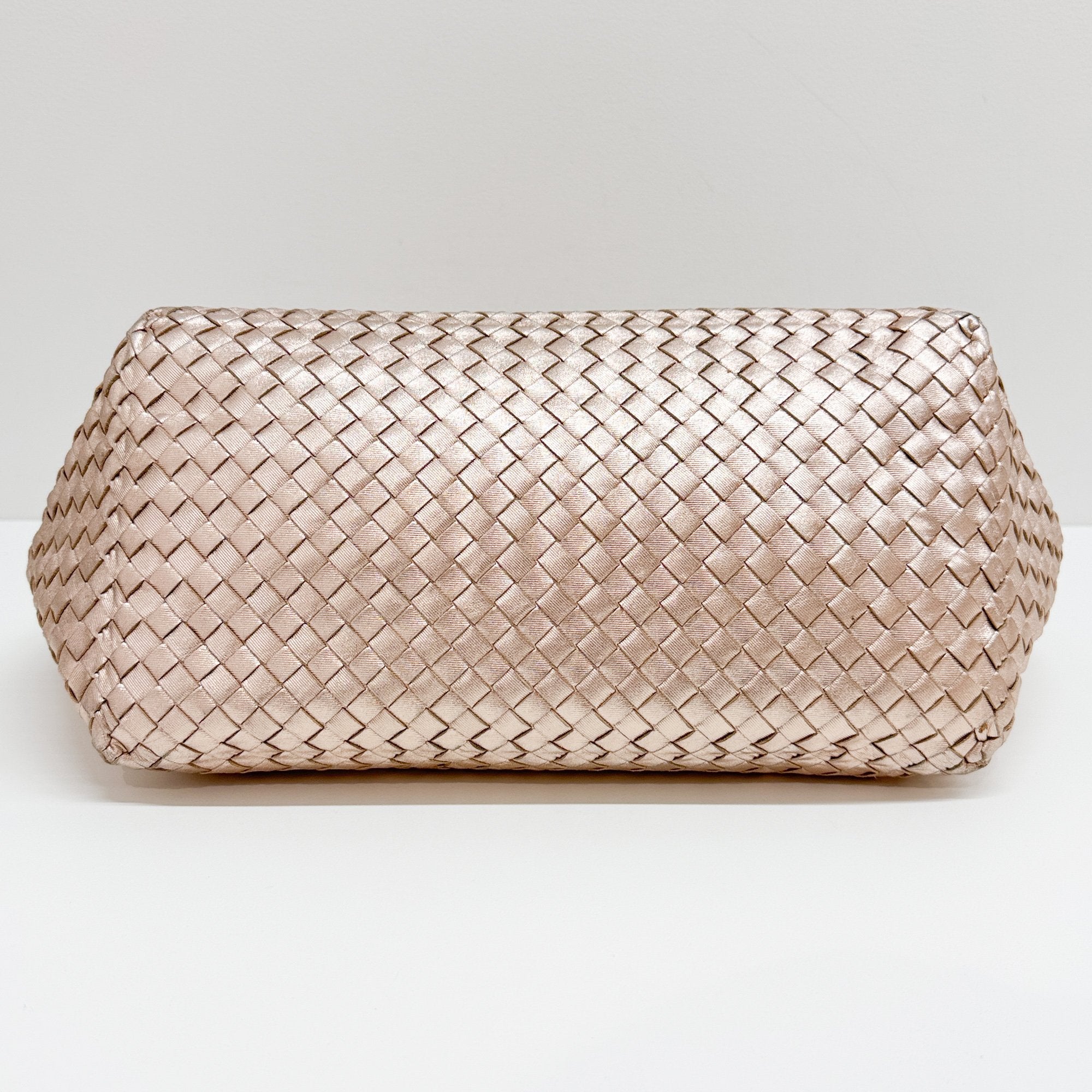 Intreciatto Metallic Rose Gold Leather Shoulder Bag