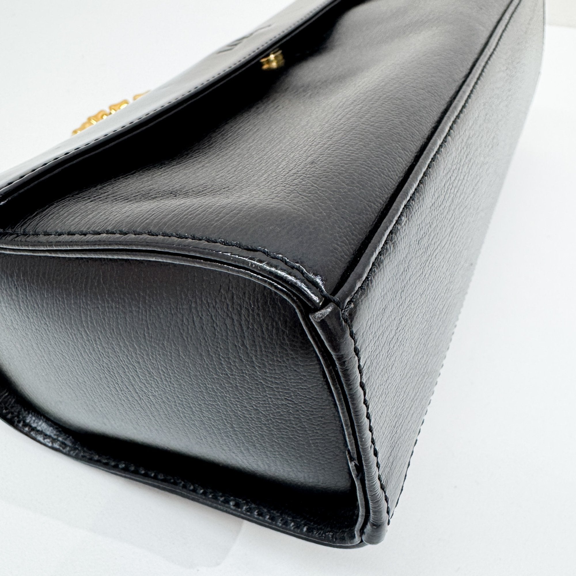 Velazquez Black Leather Hand Bag