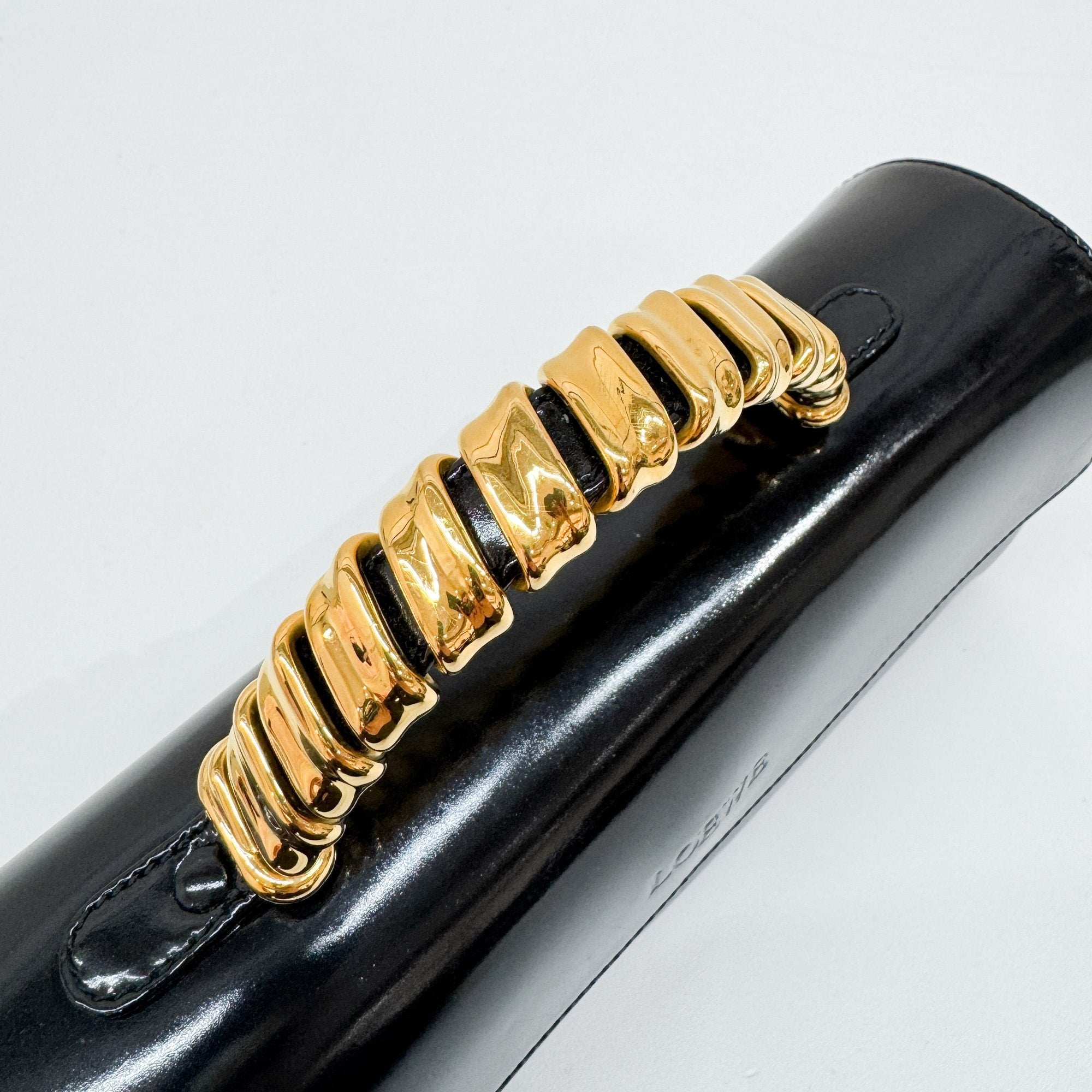 Velazquez Black Leather Hand Bag